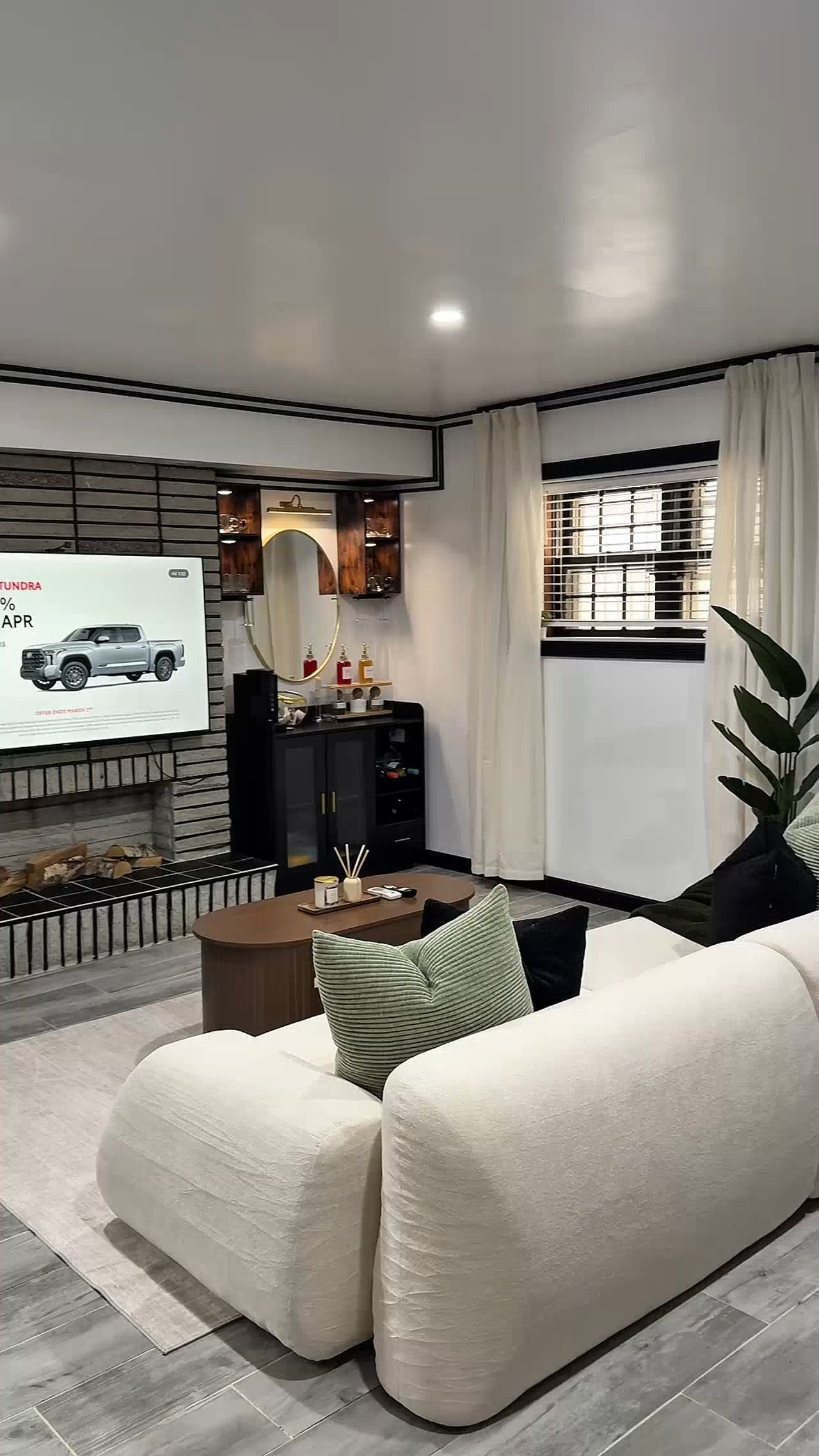 EP 11 - The Living Room Update 

 #LTKvlog #LTKHome