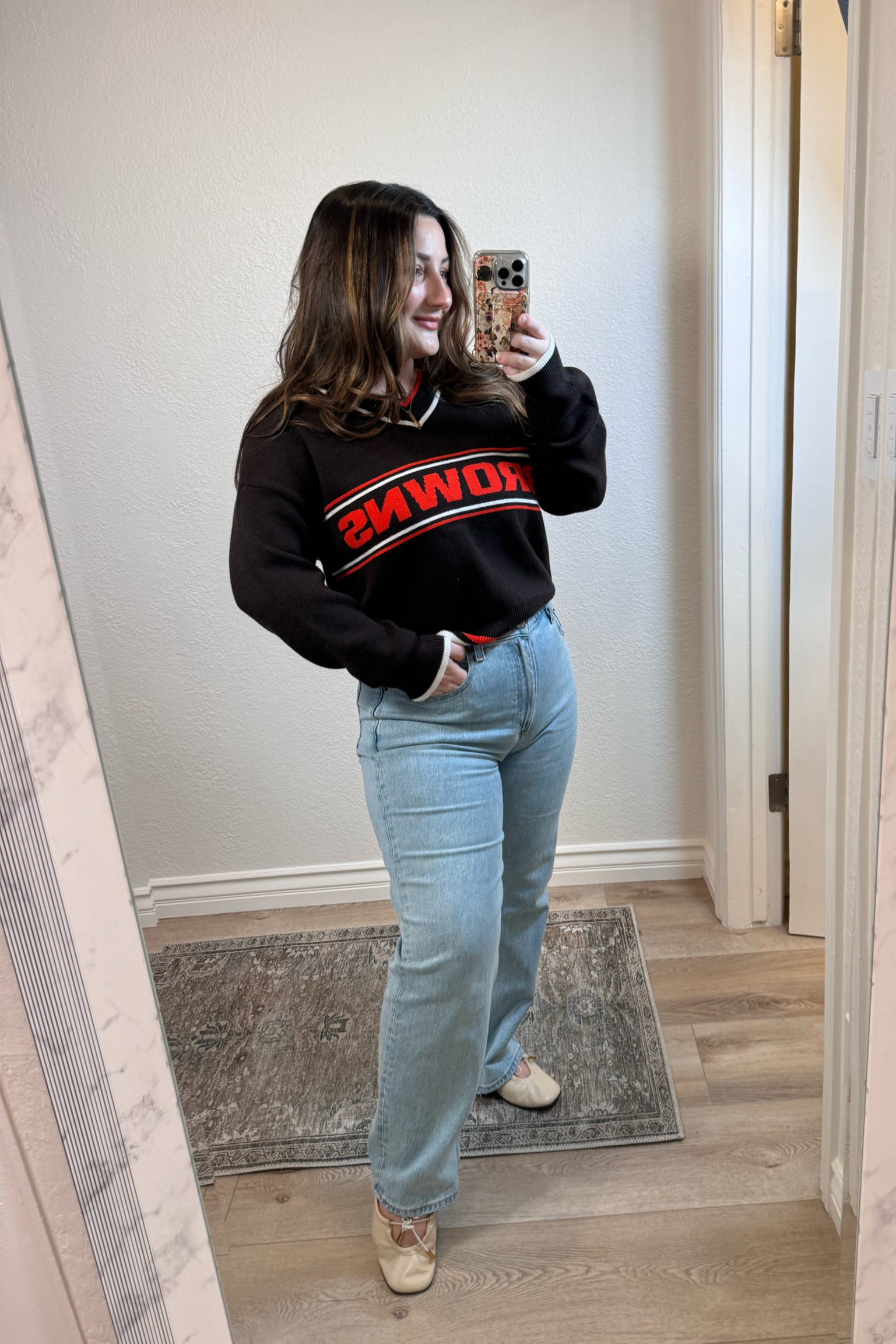 Use code: DENIMAF Abercrombie denim sale 25% off!! .+ stackable code! A&F denim sale!! Petite friendly finds!!
I’m in size 28 extra short light wash
NFL clevelanc browns sweater size extra small- runs big size down#LTKxAF

#abercrombiestyle

#LTKFindsUnder50 #LTKFitness