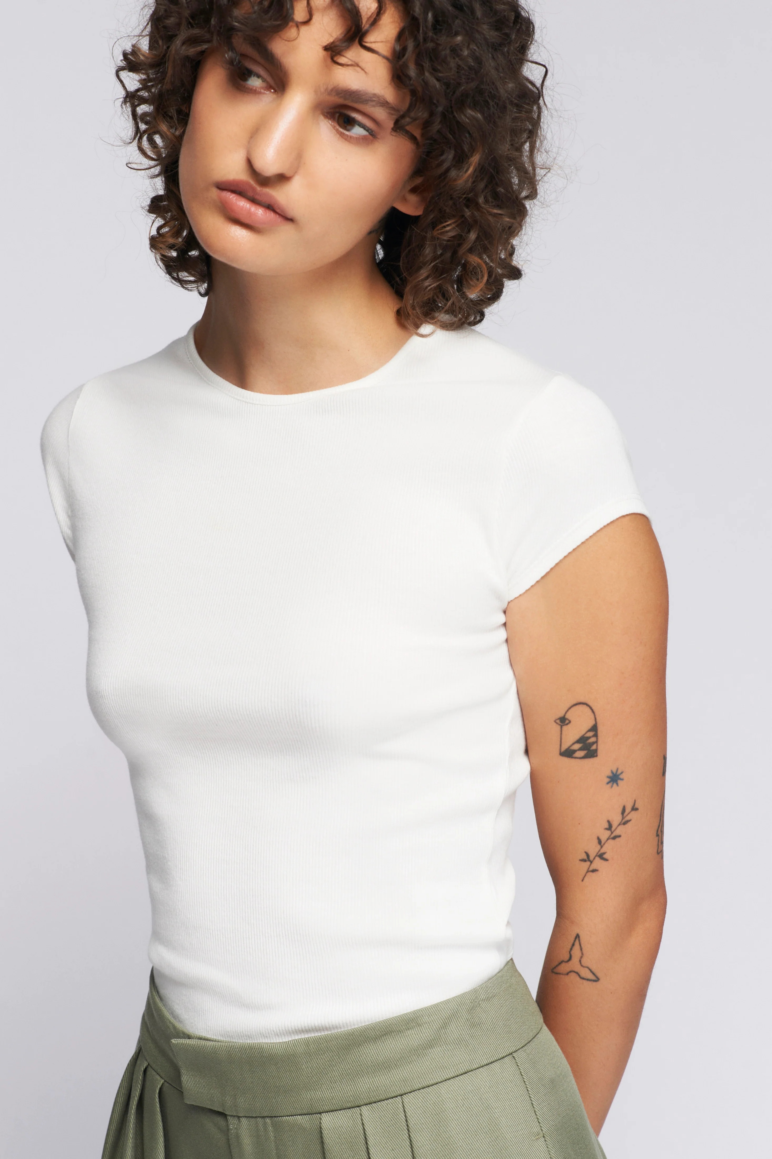 Women's 90's Tee | Kotn | Kotn