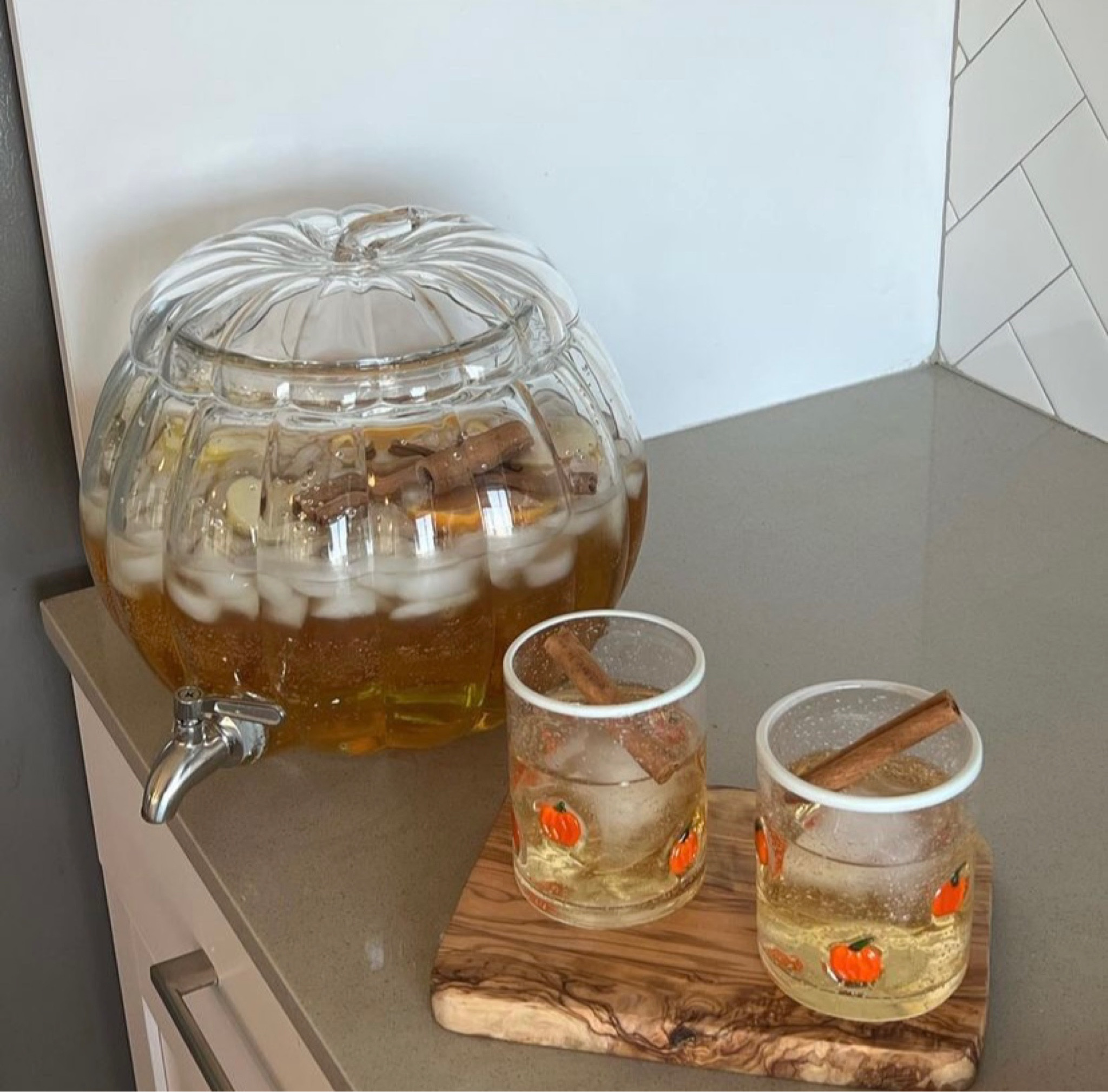 fall drink ware🎃🫶🏻🍁 

#LTKSeasonal #LTKHoliday #LTKHalloween