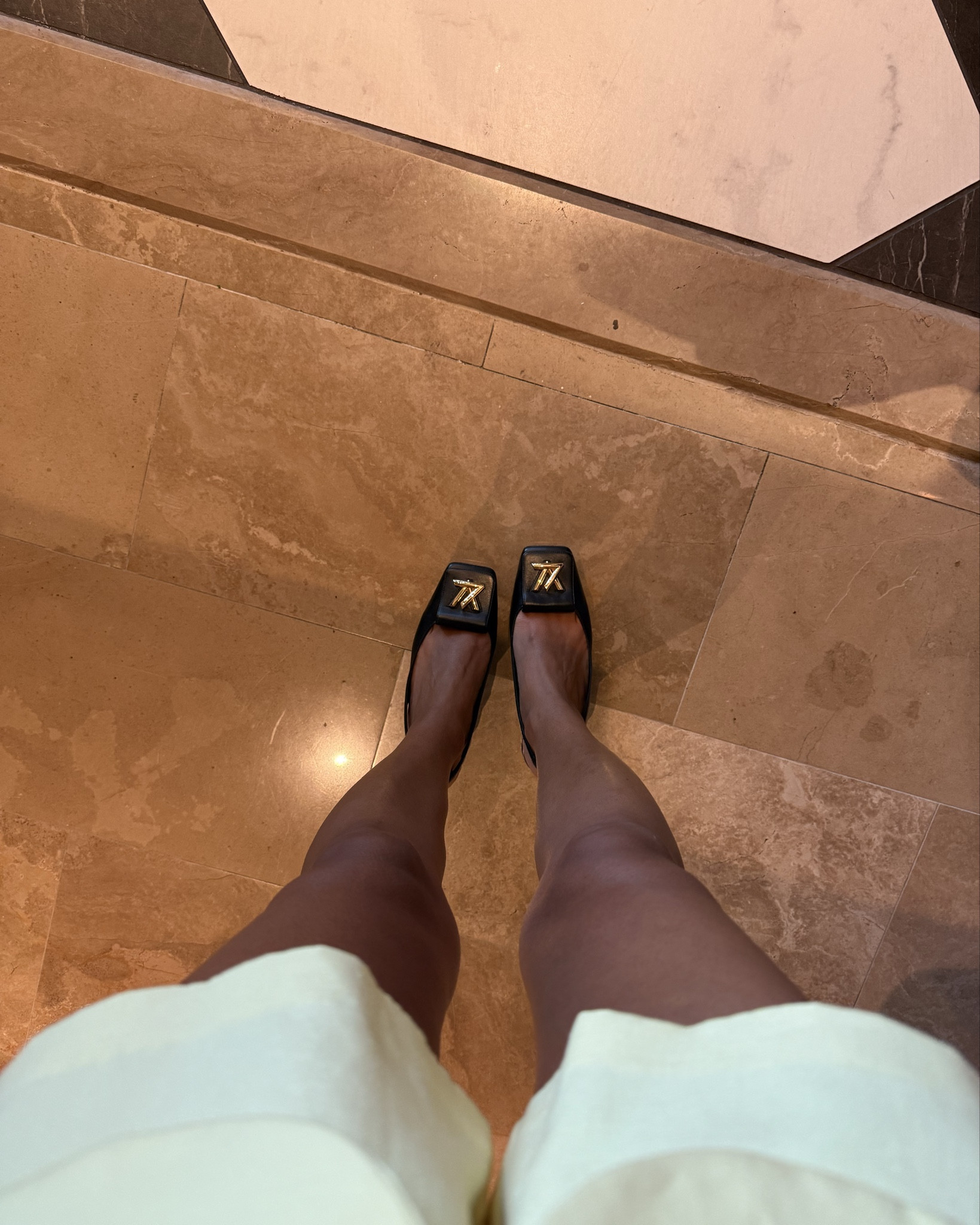 LTKCon OOTD!

#LTKShoeCrush #LTKCon #LTKStyleTip