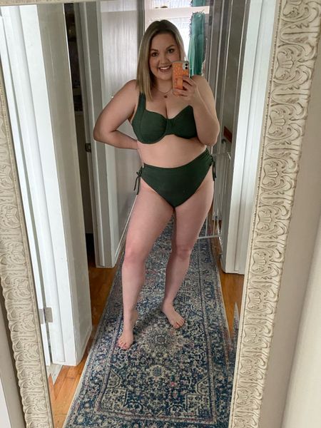 
This Abercrombie suit is freaking 🔥🔥
I love that it comes in the curve love style so it fits in all the right places. The straps are thicker, so it provides good support. 

Top - curve love L
Bottoms - L 

Vacation // bikini // swim //. Resort style // beach outift //. Spring break



#LTKfindsunder50 #LTKmidsize #LTKswim