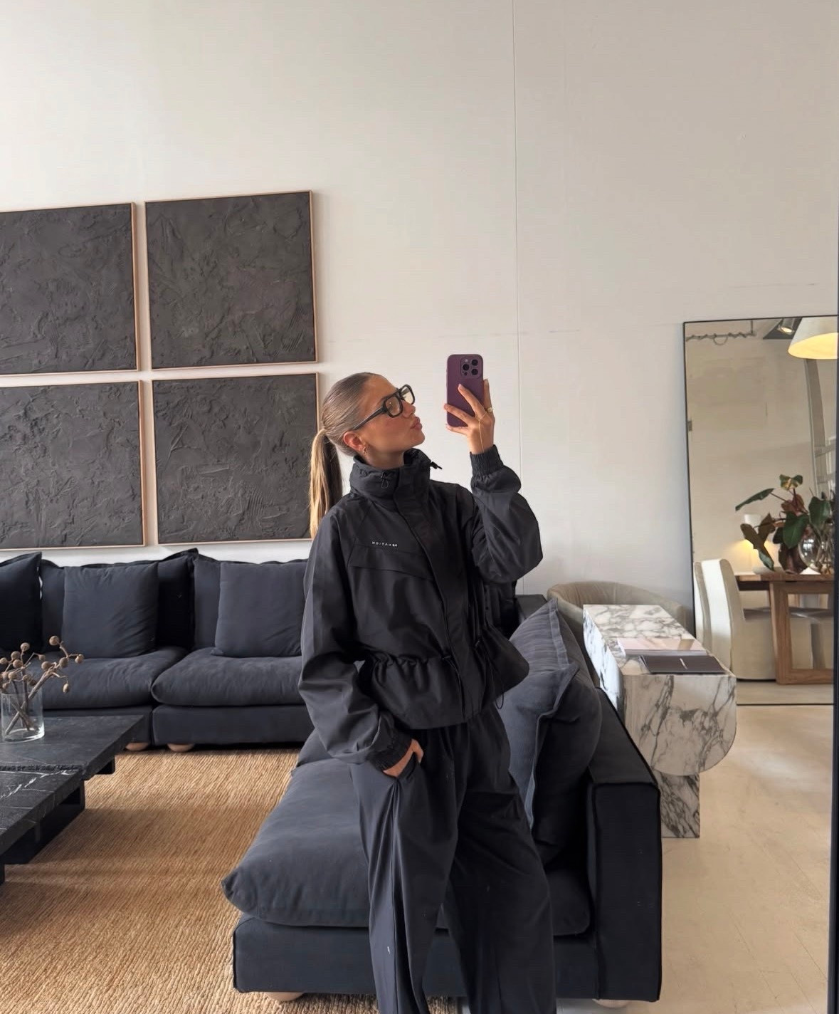 it’s getting colderrrr! Thought I’d share my most worn windbreaker / jacket, obsessed with the high neck and cinched mid section! So flattering and goes with everything￼

#LTKfitness #LTKstyletip #LTKaustralia