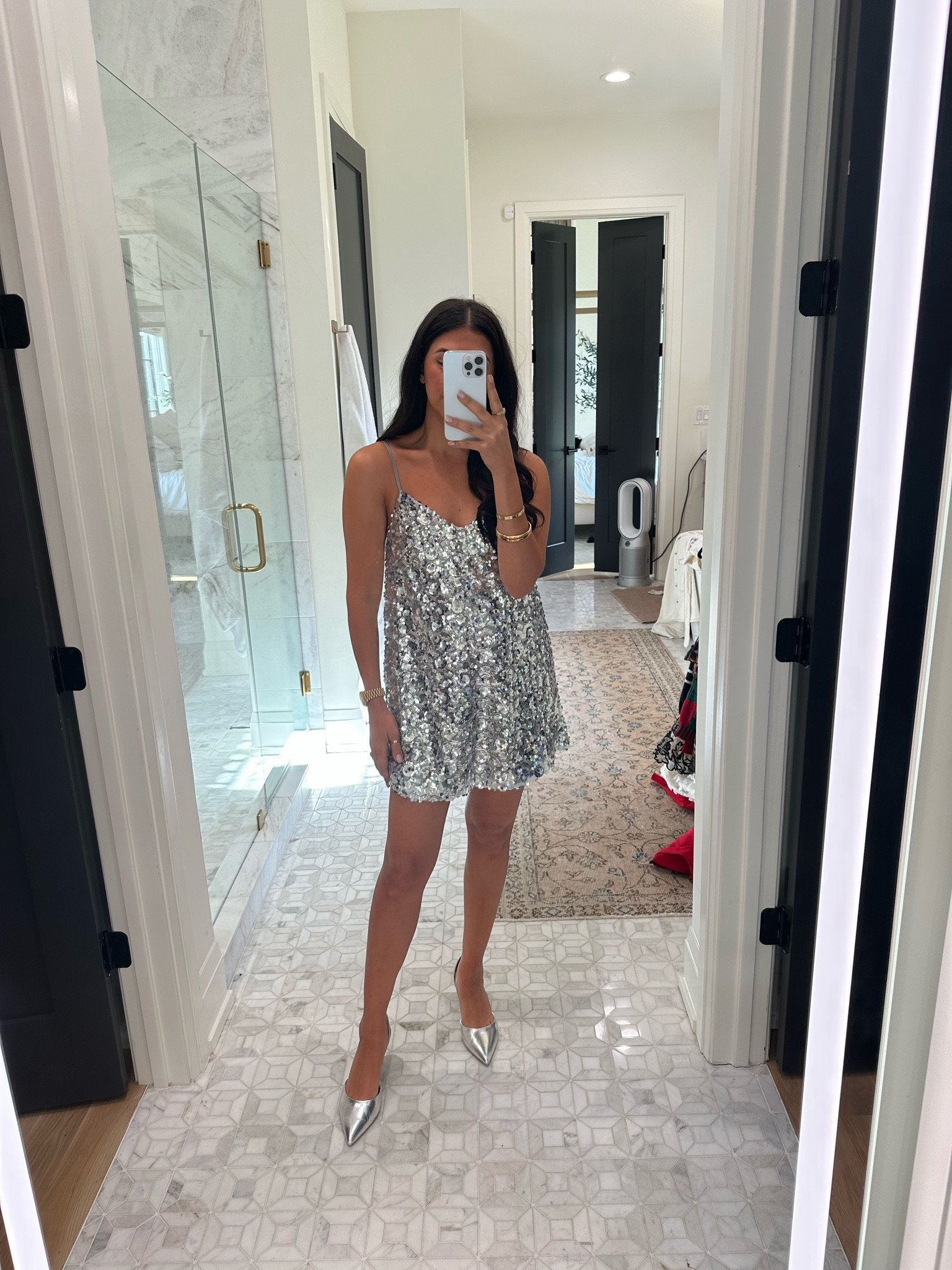 Dress: small

EXTRA20DEDE for an additional 20% off!

Love that this one is loose and flattering! 