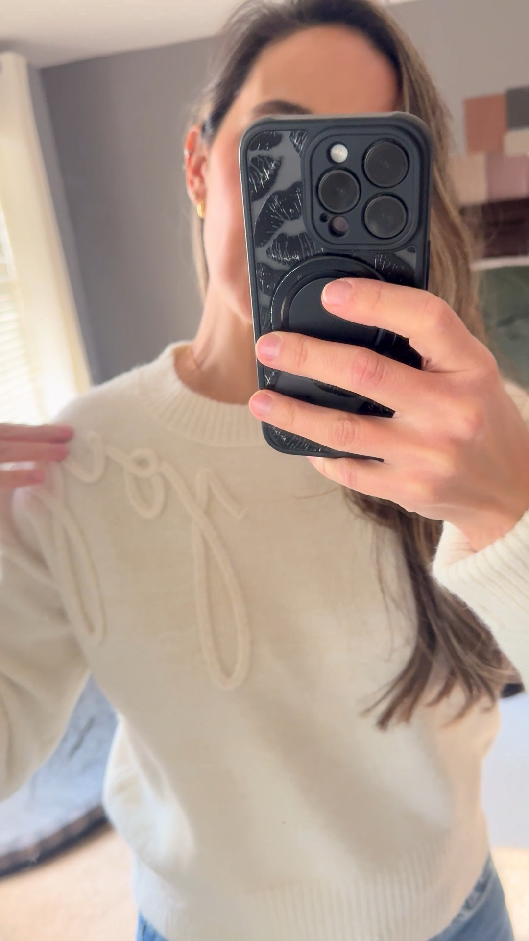 Target joy sweater

Holiday sweater
Winter outfit
Christmas party outfit
New years outfitt
Cold weather outfit
Cream top
Target find


#LTKootd #LTKSeasonal #LTKPetite