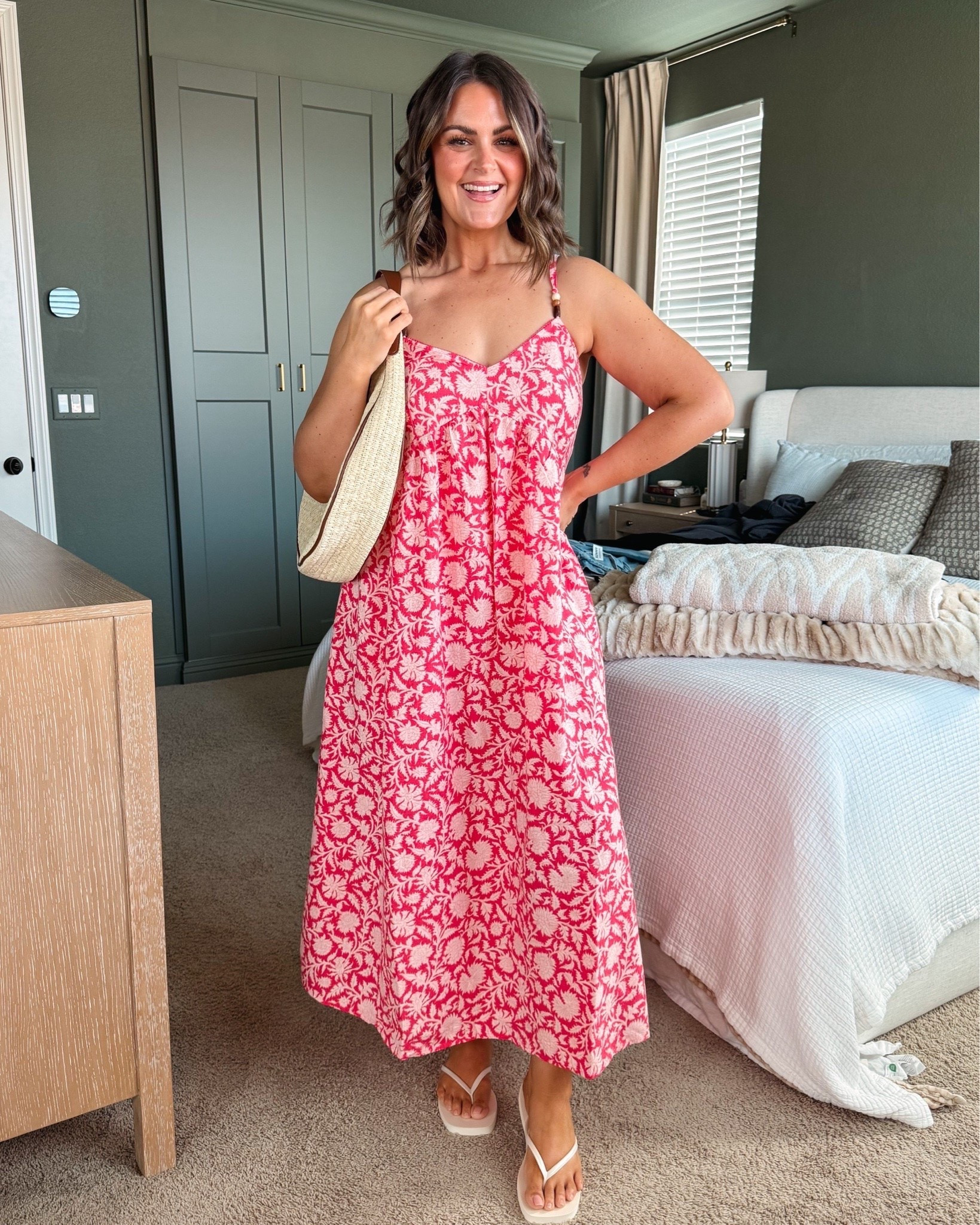 Old Navy Dresses under $25
Floral, medium 
Blue with pattern, large
Black & olive, medium
Green floral, large
Blue gauze, medium
Sandals, true size 10

Under $25, size 12, midsize, mom style, summer outfits, summer dress

#LTKSeasonal #LTKootd #LTKMidsize