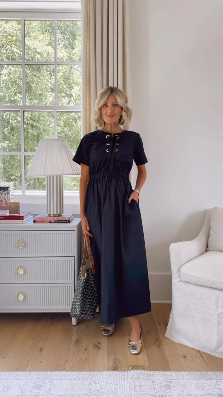 Everyone needs a black dress in their closet! Wearing XS!

Loverly Grey, black dress, workwear, teacher outfit, teacher looks 

#LTKWorkwear #LTKStyleTip