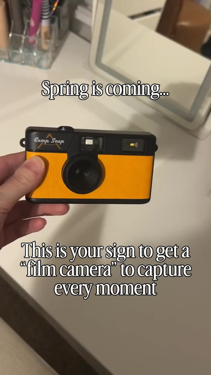 There’s just something nostalgic about the look of the pictures that come from this camera - and they’re great for photo albums and scrapbooks!