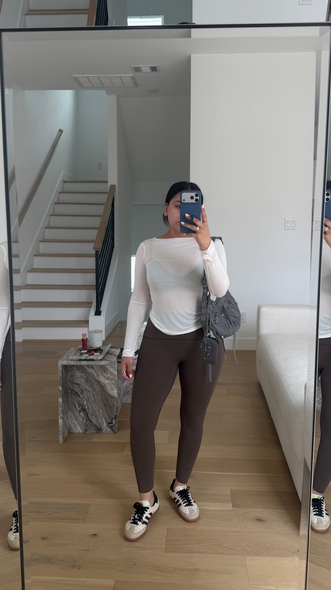 Top: small
Sports bra: small
Leggings: small
Sneakers: 6 women 

#LTKActive #LTKootd #LTKgrwm