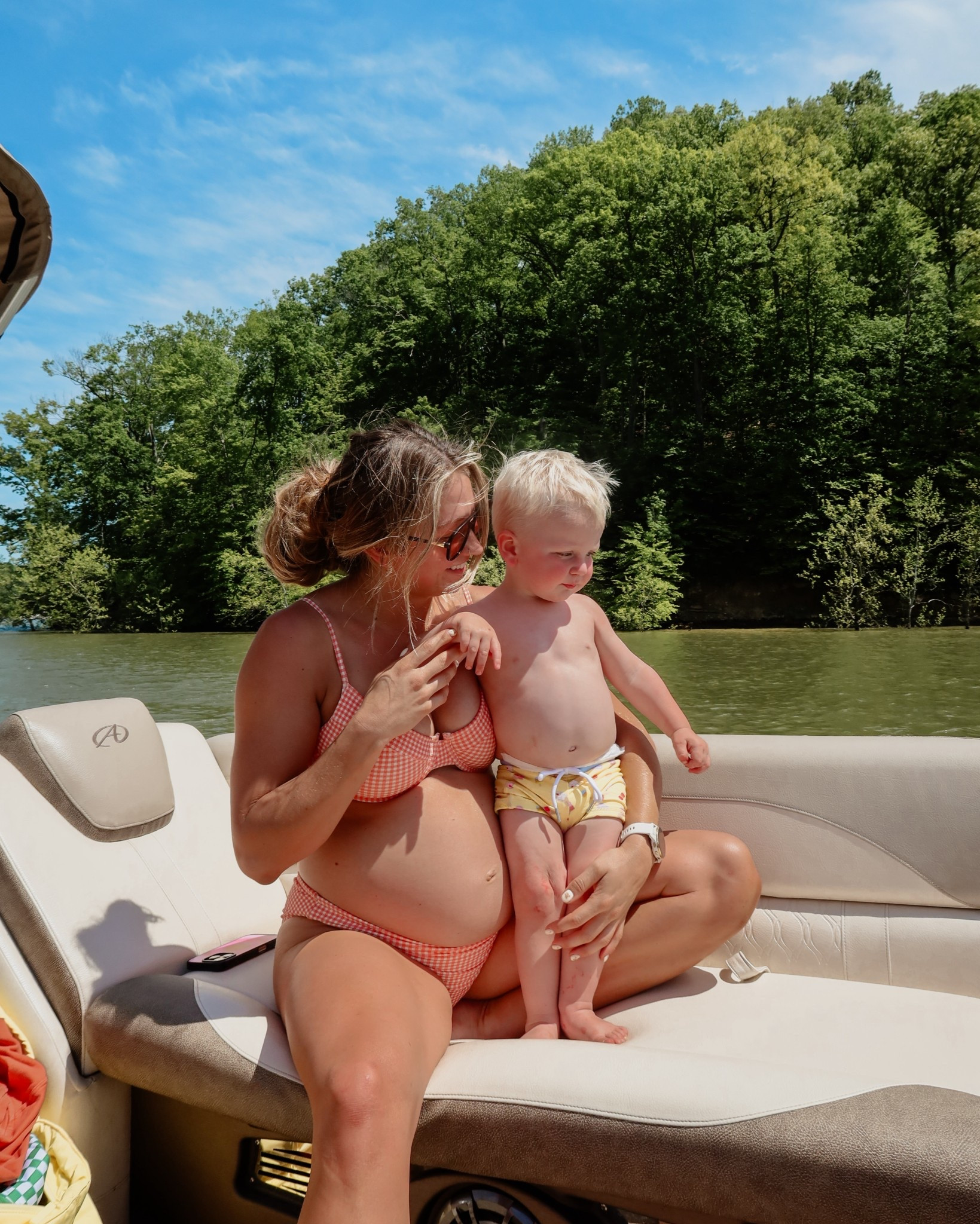 Pregnancy / bump friendly swim suit! Especially for larger chest!!!

I got a large in top & bottoms
Form toddler swim trunks, size up!!

#LTKFamily #LTKKids #LTKBump