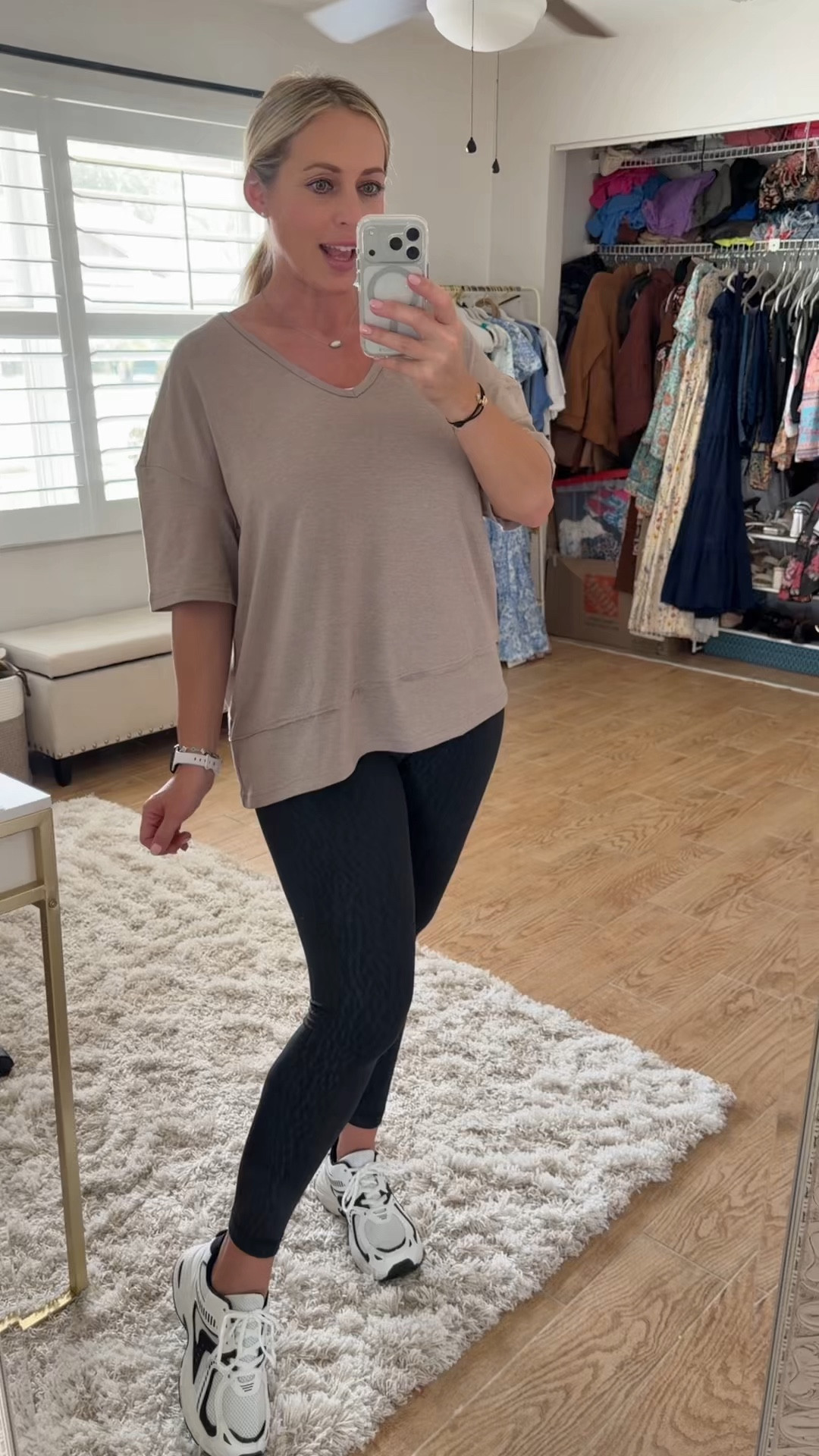 Oversized t-shirt 

#LTKMidsize #LTKootd #LTKSeasonal