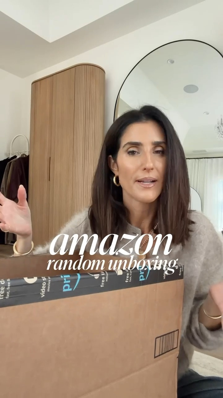 Opening my new very random Amazon order and wanted to share with you! #stylinbyaylin #amazon #amazonfind #amazonfashion #bags 

#LTKgrwm #LTKSeasonal #LTKootd