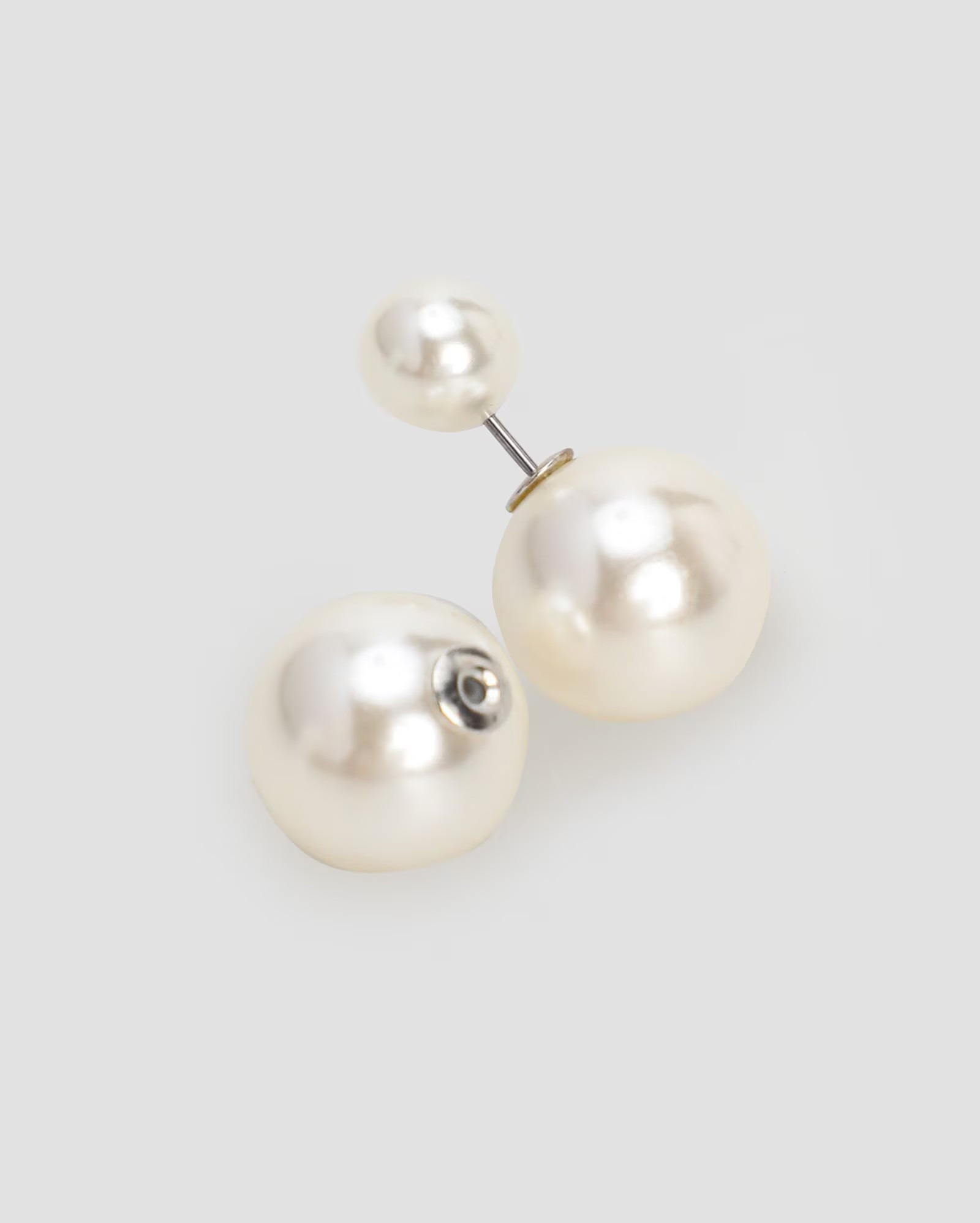 Kit brinco feminino 3 pares redondo perolado branco | Accessori by Riachuelo | Riachuelo (BR)