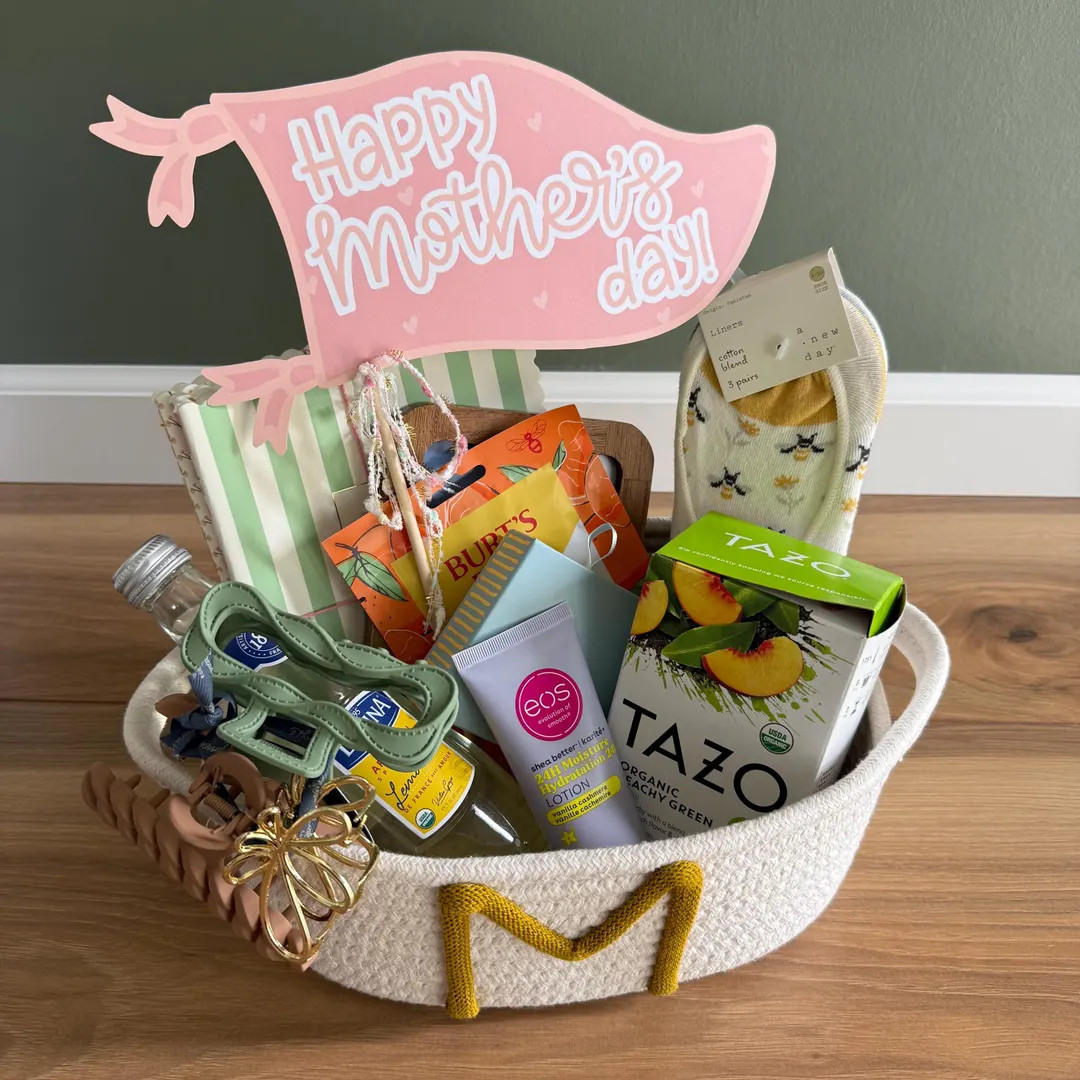 Happy Mother’s Day Printable Pennant | Hand Drawn Mother’s Day Flag Decoration | Cute DIY Gif... | Etsy (US)