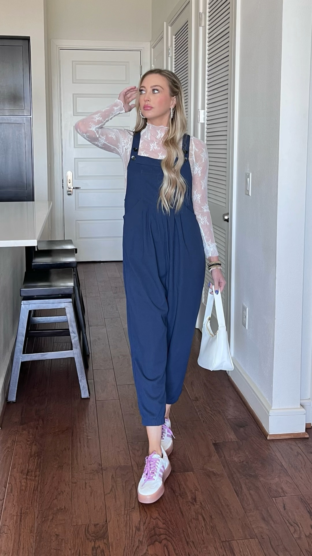 Overall trend? Yes! This one is a jogger jumpsuit from Halara! Full look linked. 