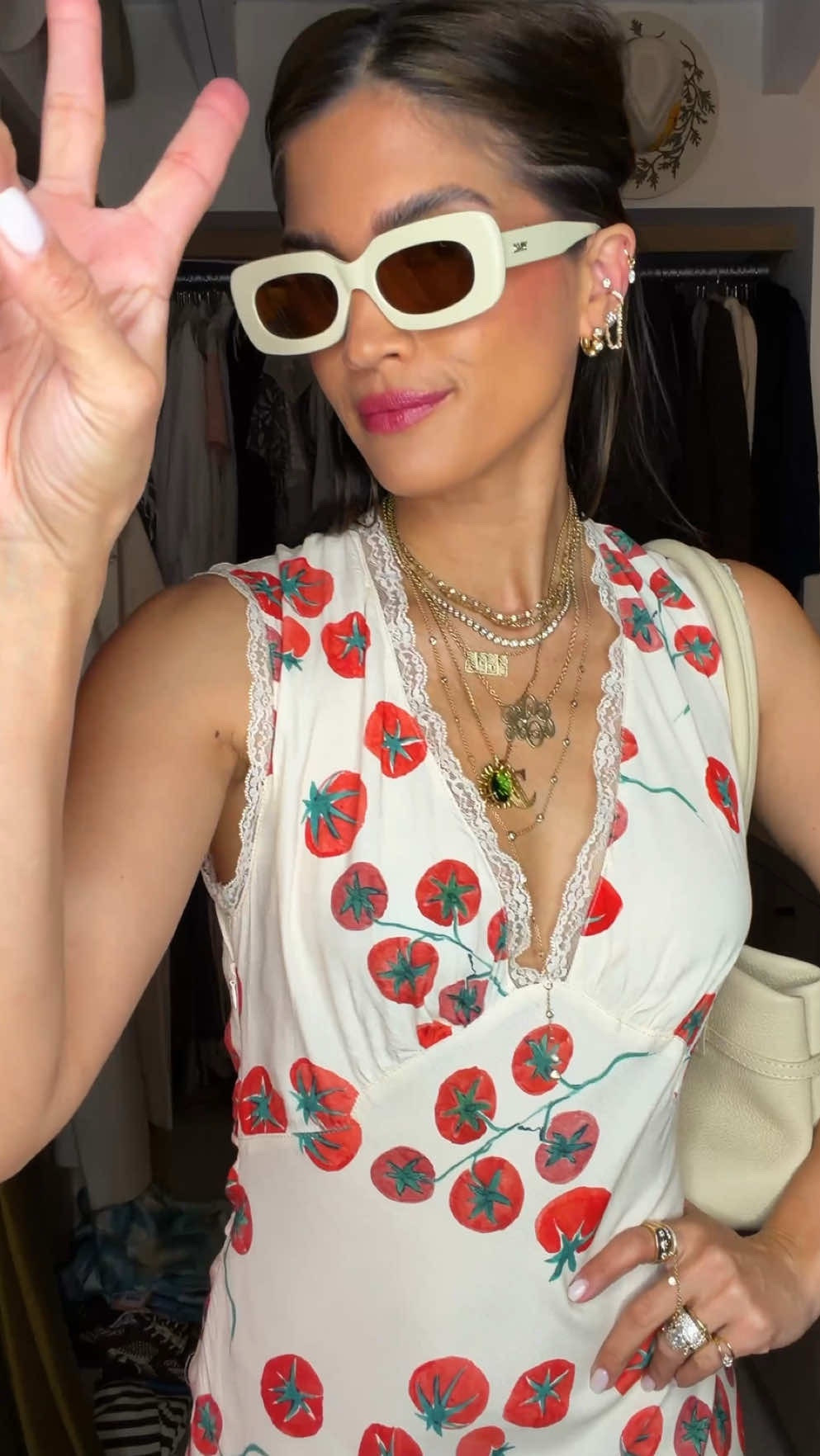 Farmers market fresh🍅 #GRWM #getdressedwithme

#LTKgrwm #LTKdayinmylife #LTKootd