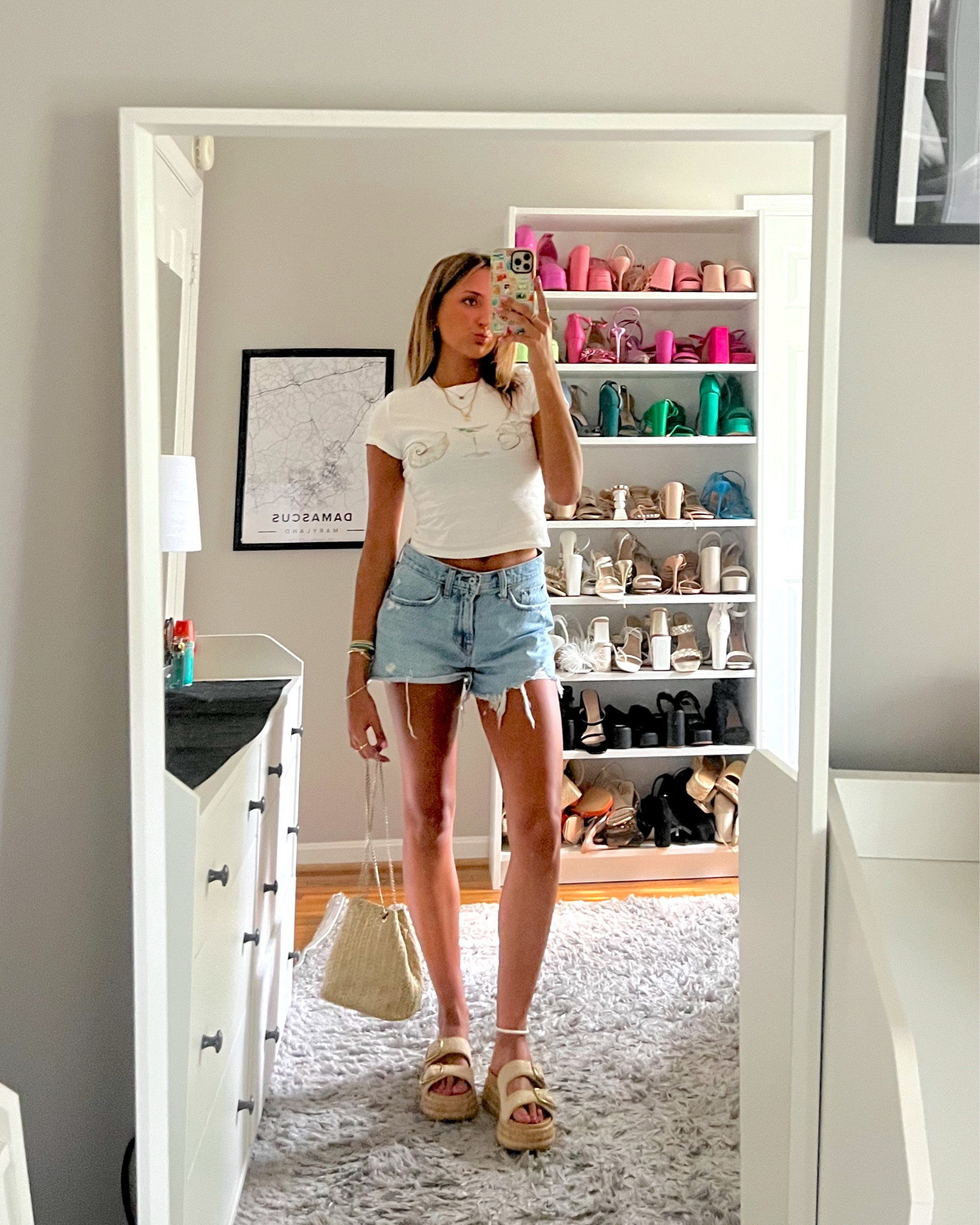 Princess Polly summer vacation outfit ideas! Code 20MCKENZ for 20% off your purchase! Wearing a size 2 in this tee 🌴🌺