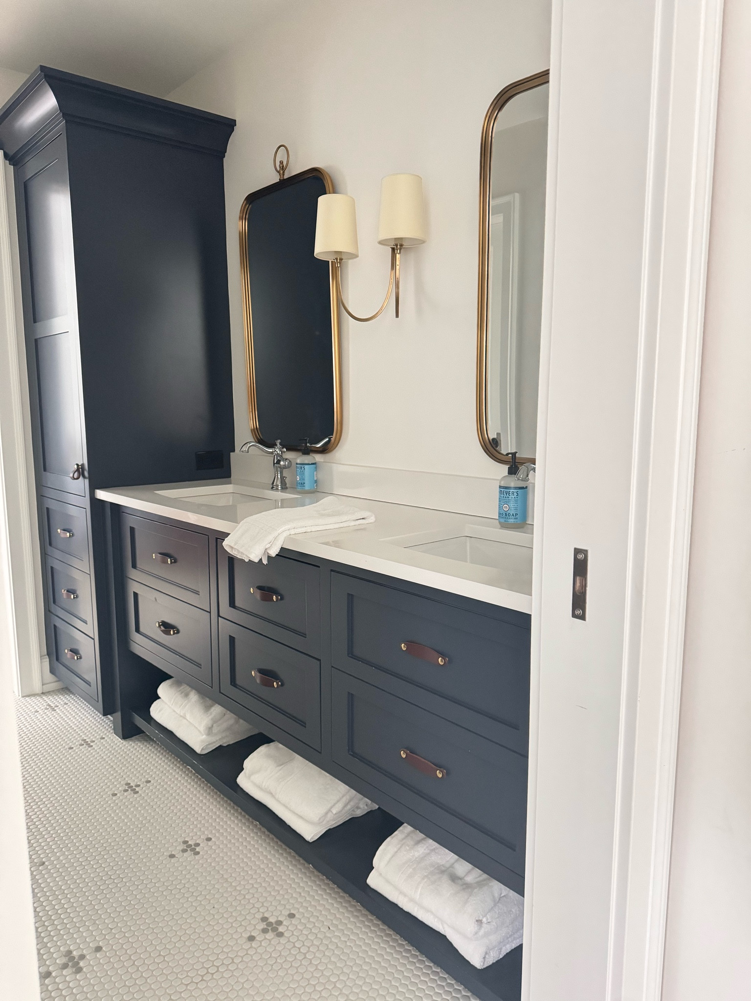 Boy bathroom, navy bathroom, kids bathroom 

#LTKKids #LTKHome