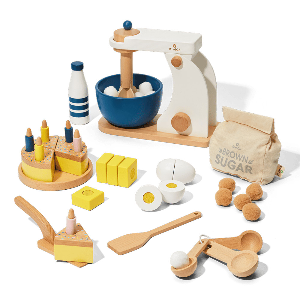 Bake-a-Cake Stand Mixer | KiwiCo | KiwiCo