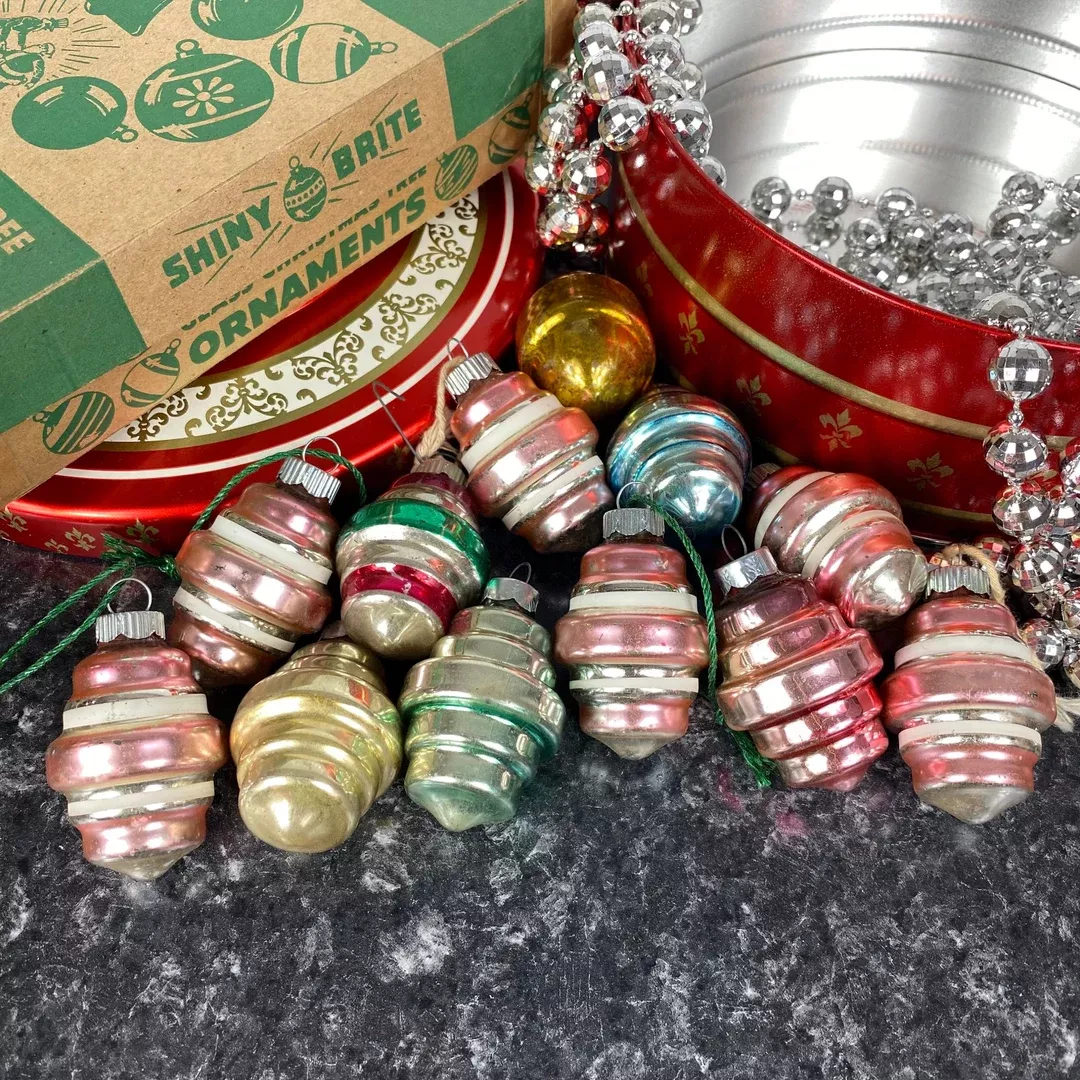 Vintage Christmas, Christmas Ornaments, 1950s, Christmas,set/12. Red &  Gold, Shiny Brite, Vintage Ornaments, Ornaments, Tree Decor,ornament 