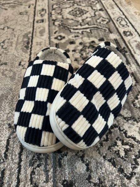 Checkered slippers from amazon 

#LTKGiftGuide #LTKsalealert #LTKstyletip