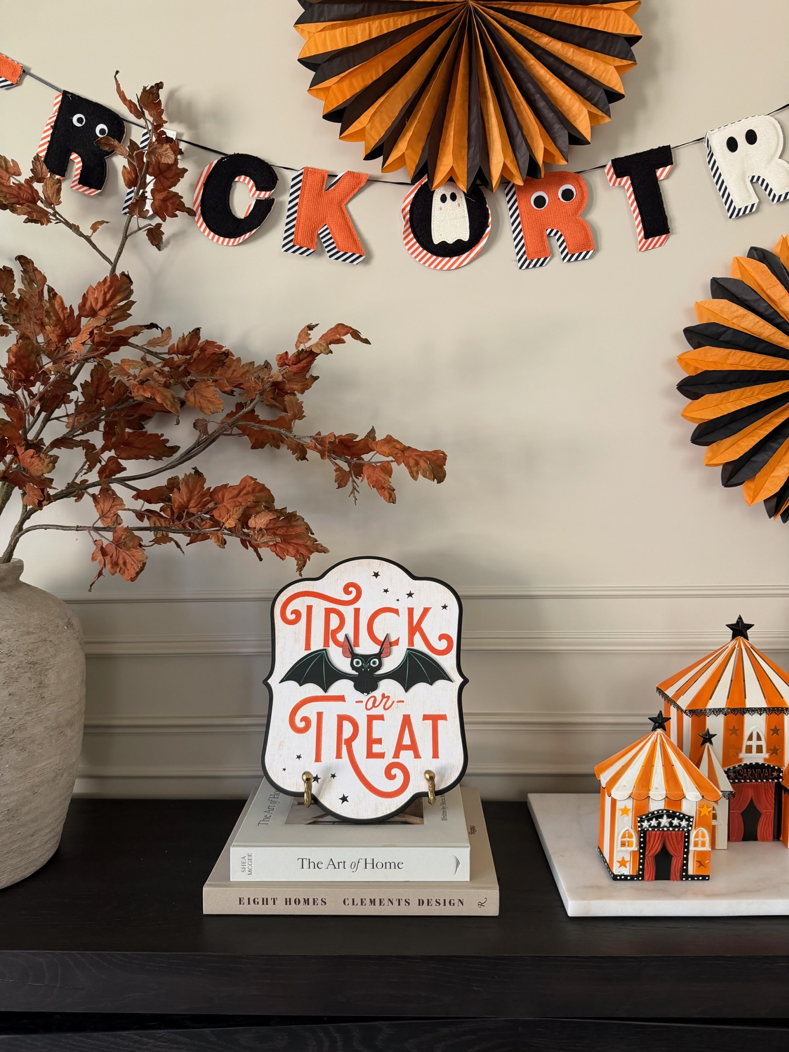 Michaels just released their new Halloween decor, and how cute is this Funhouse collection?! I love the classic orange and black mixed with all the playful Halloween icons. I picked up several pieces to create an easy Halloween party setup that's perfect before trick-or-treating, for friends stopping by throughout the night, or for getting everyone together afterward.
Shop the Funhouse collection or any of Michaels' six different Halloween collections!

#ad @Shop.LTK @michaelsstores #liketkit #makeitwithmichaels #michaelspartner

#LTKSeasonal #LTKHome