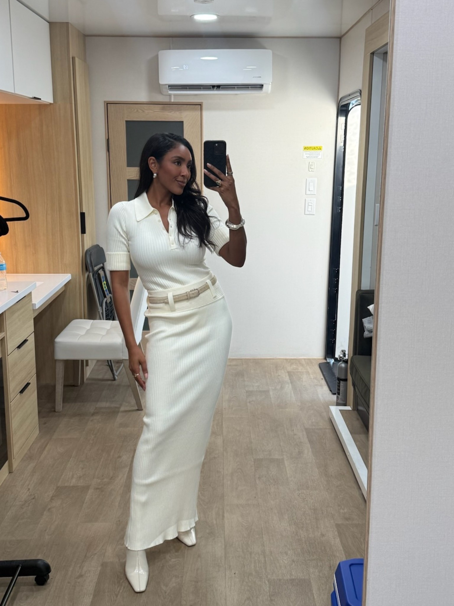 Tonight’s #BachelorMansionTakeover outfit look 🤍

#LTKootd #LTKdayinmylife #LTKgrwm