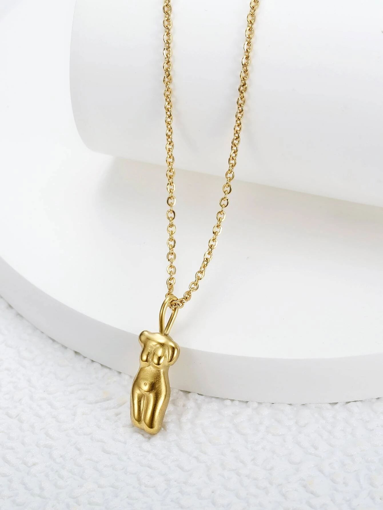 18K Gold Plated Figure Pendant Necklace | SHEIN