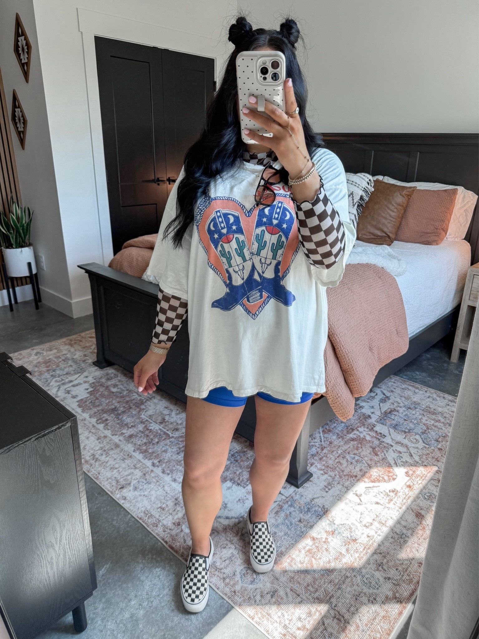 Easy Bump Friendly Spring Outfit 💙

Graphic Tee - OS
Checkered Top - small
Bralette - medium
Biker Shorts - small

Almost 37 weeks pregnant and this is basically my daily uniform! I love a good oversized graphic tee, and the fit of this one is amazing! Material is also so soft & flowy 👏🏼 Paired it with some blue biker shorts from my favorite amazon brand (they have no front seam!), and finished the look with this black & white mesh top with my checkered vans. 💙

#LTKootd #LTKBump