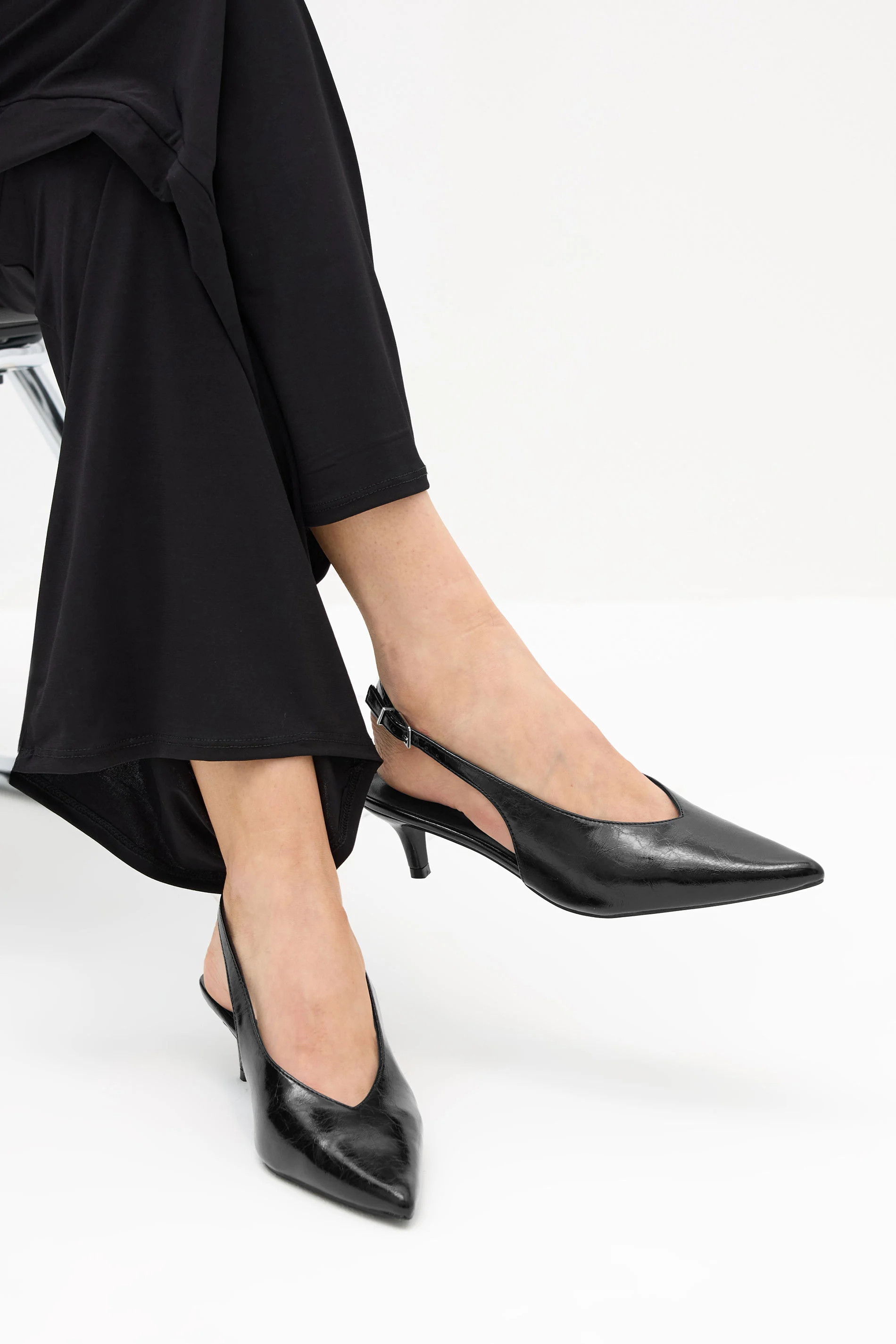 LTS Black Pointed Slingback Kitten Heel | Long Tall Sally