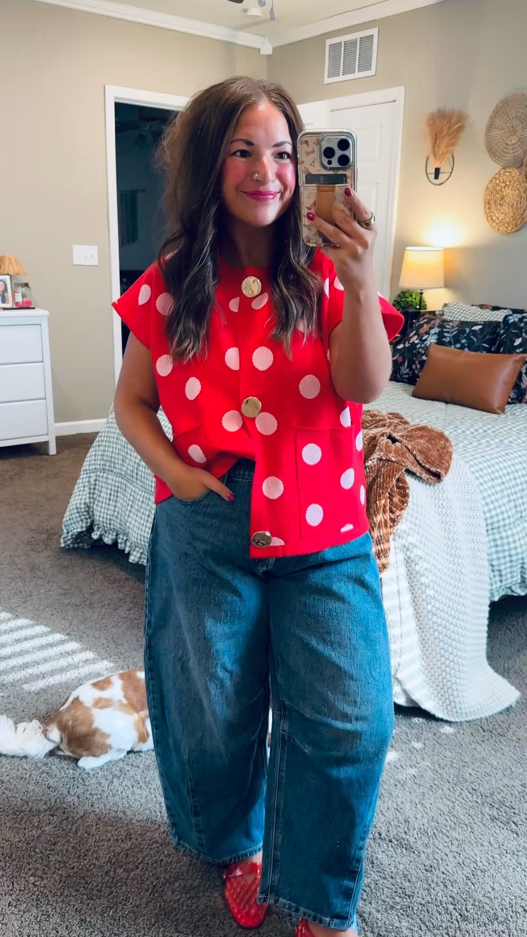 A little Amazon outfit inspo! 🖤 Such a cute look for heading out & about this fall. Love finding affordable pieces to add to the outfit rotation!


jelly flats: fit oversized // wearing a 5
jeans: fit oversized // wearing a 12
cardigan: fits true to size // wearing a large 

 #LTKootd #LTKMidsize #LTKWorkwear