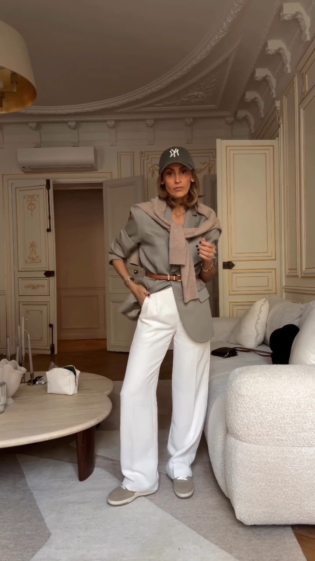 Always a classic look for fall in Europe. This look was a favorite in Paris last year, so chic and layered for whatever weather. My blazer is sold out so linking some similars!