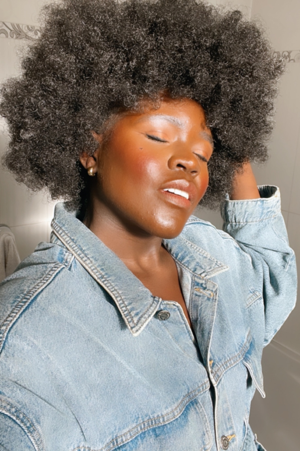 Glow makeup for the gloomy weather

#LTKbeauty #LTKfindsunder50 #LTKHoliday