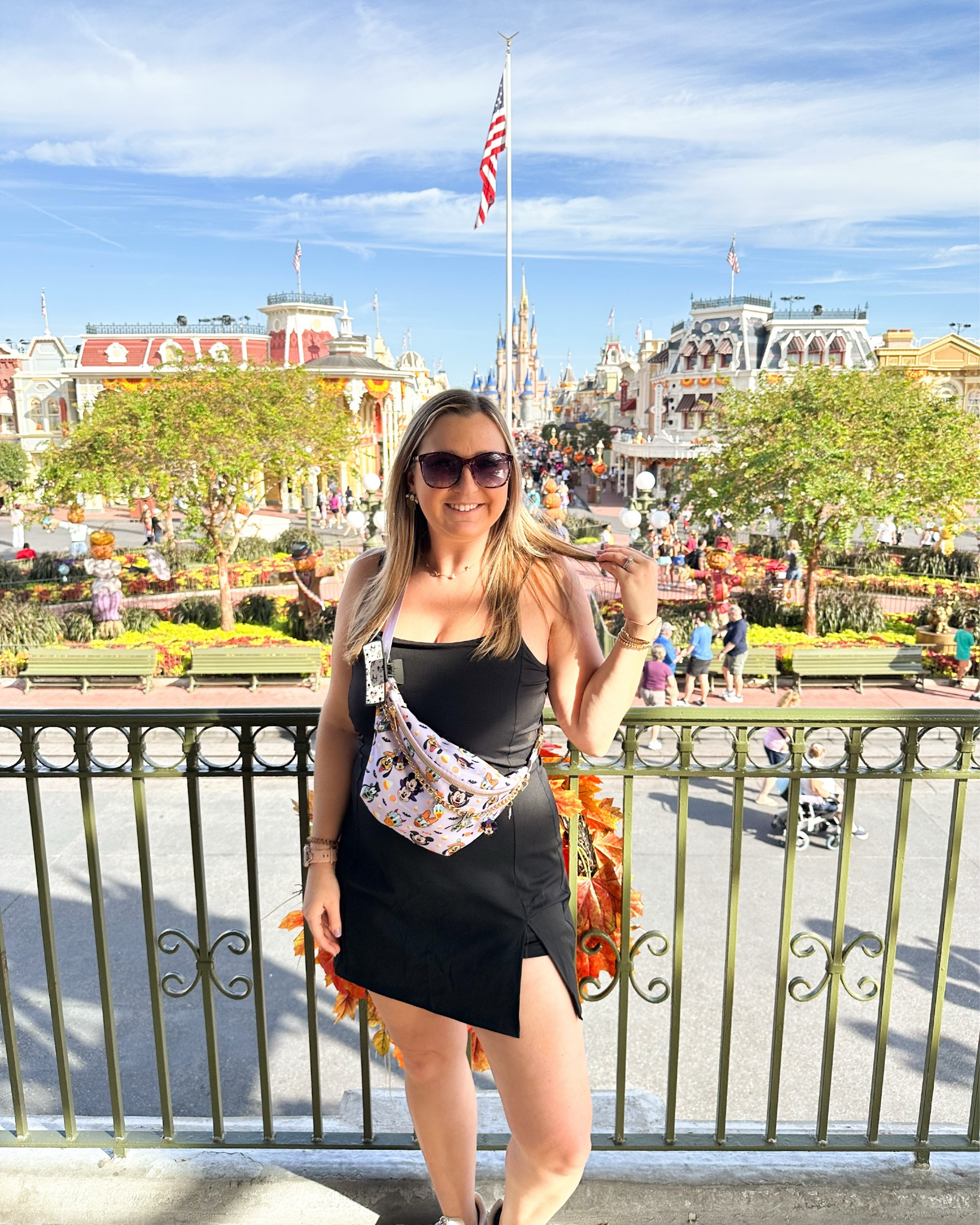 A cute & spooky MK look🧛🏼‍♀️

Bag charm: @hidden_mickey_treasures 
Claw clip: @grumpsbowtique (use discount code EVERAFTER to save 10%)


#LTKFindsUnder100 #LTKSeasonal #LTKHalloween