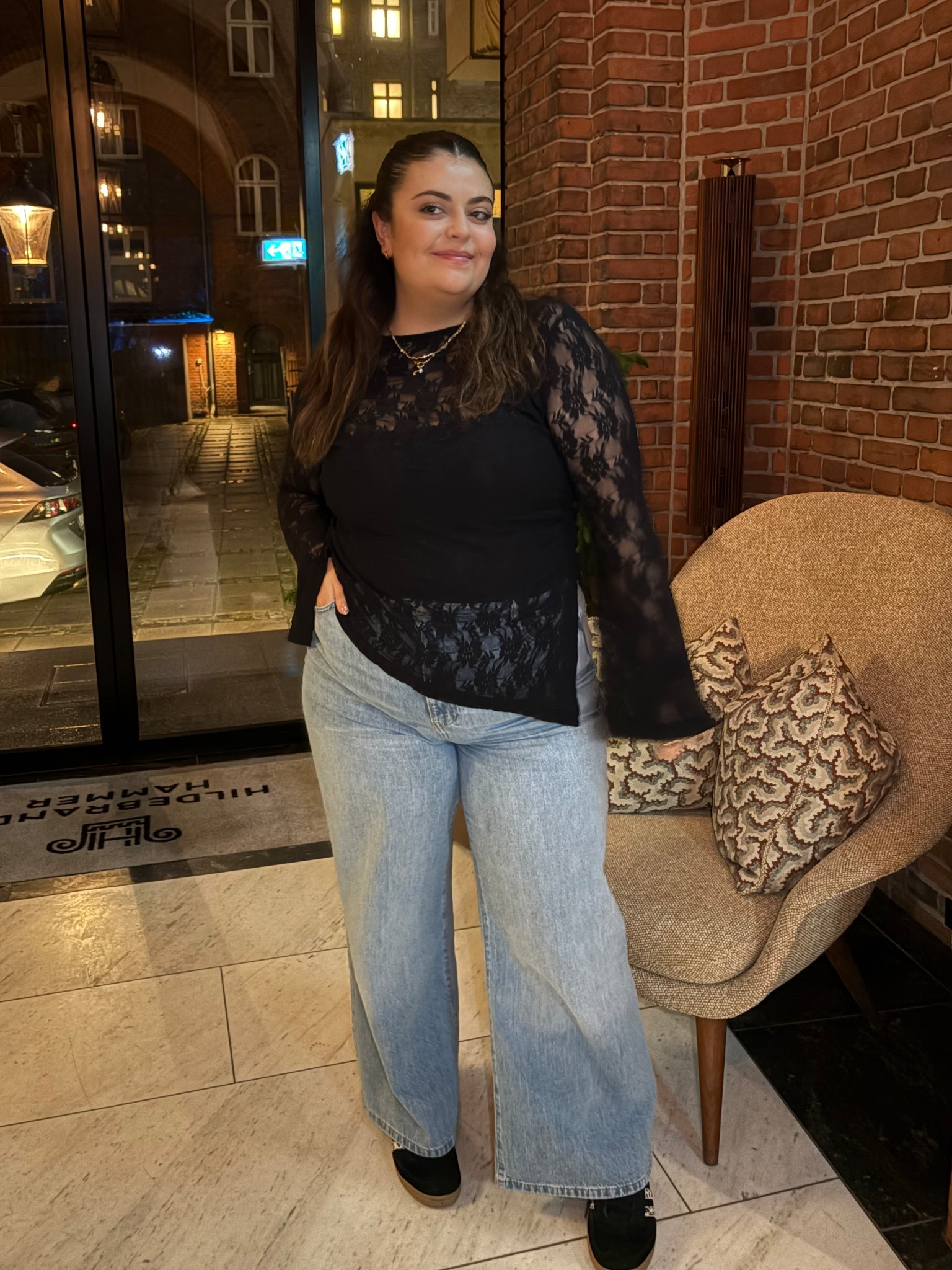 City break evening dinner outfit 🤭

City break outfit, dinner outfit, jeans and a nice top, lace top, long sleeve top, black top, long sleeve black top, asymmetrical top, blue jeans, wide leg blue jeans, new look jeans, adalae jeans, adidas special

#LTKeurope #LTKmidsize #LTKuk