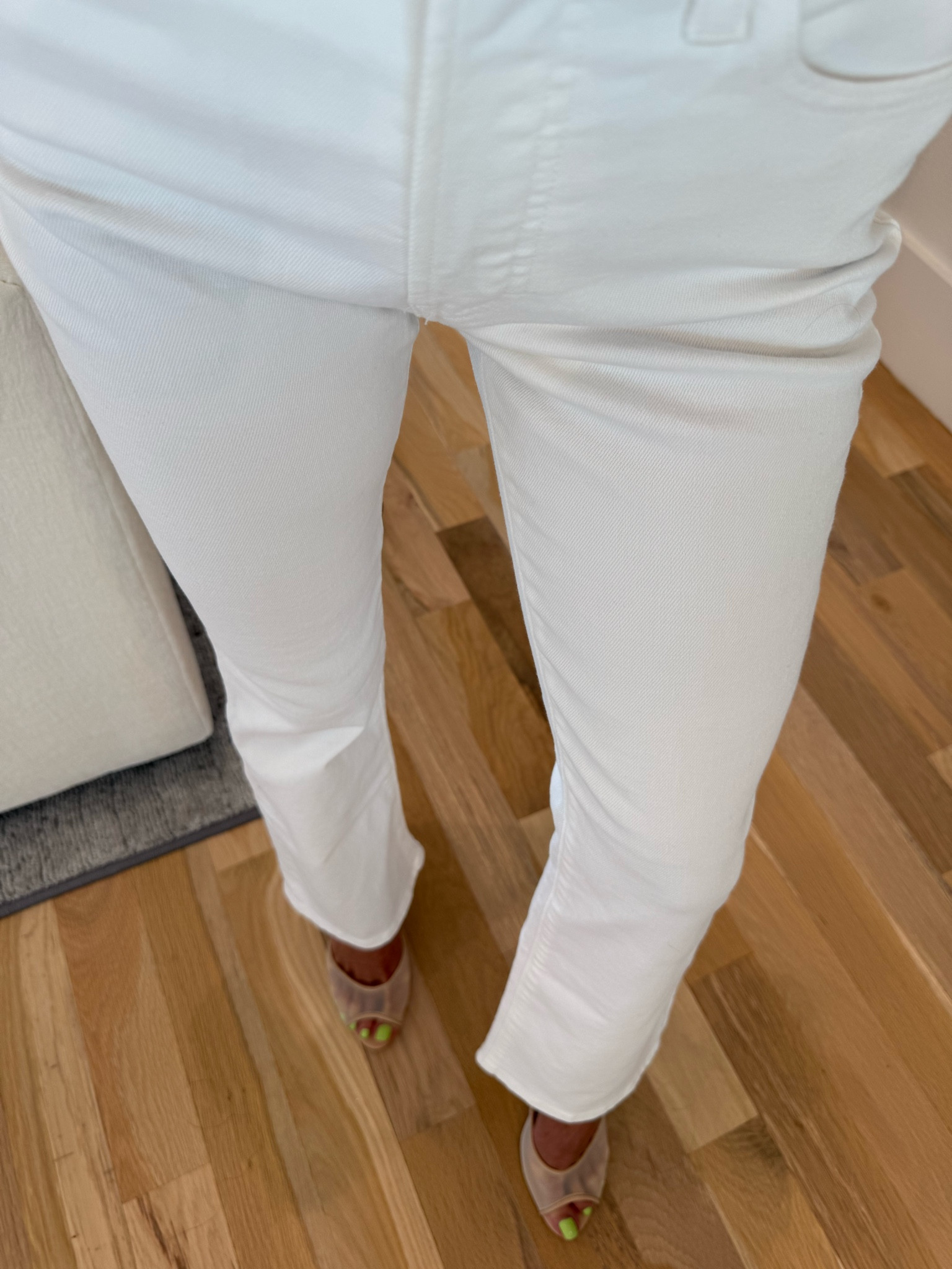 The best fitting white jeans for petites

#LTKootd