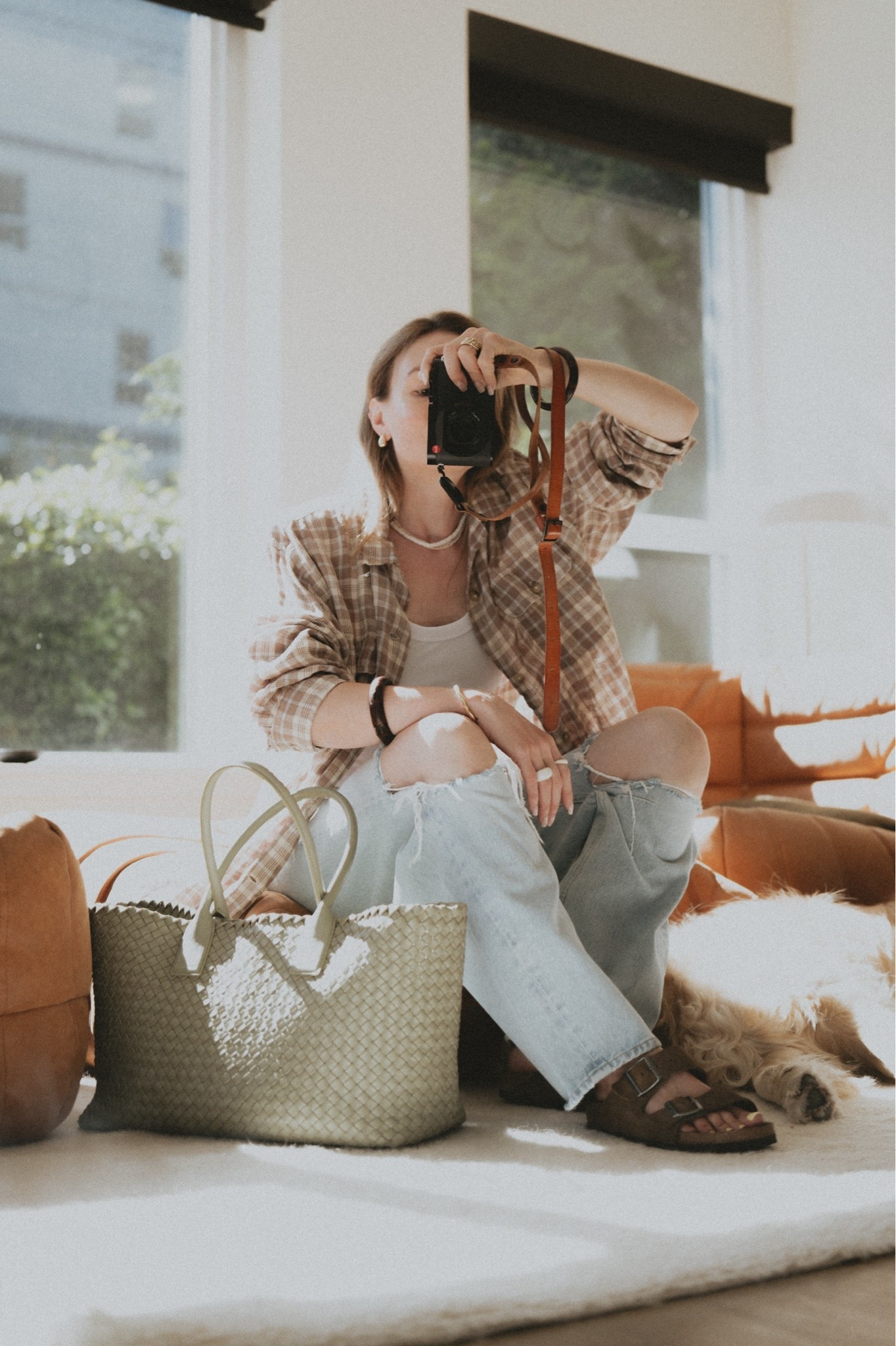 @Birkenstock US Arizona sandal + Citizens of Humanity Miro distressed jeans + @OAK + FORT tank top + Bottega Veneta medium Cabat in travertine + flannel shirt.

#LTKootd #LTKSeasonal #LTKWorkwear