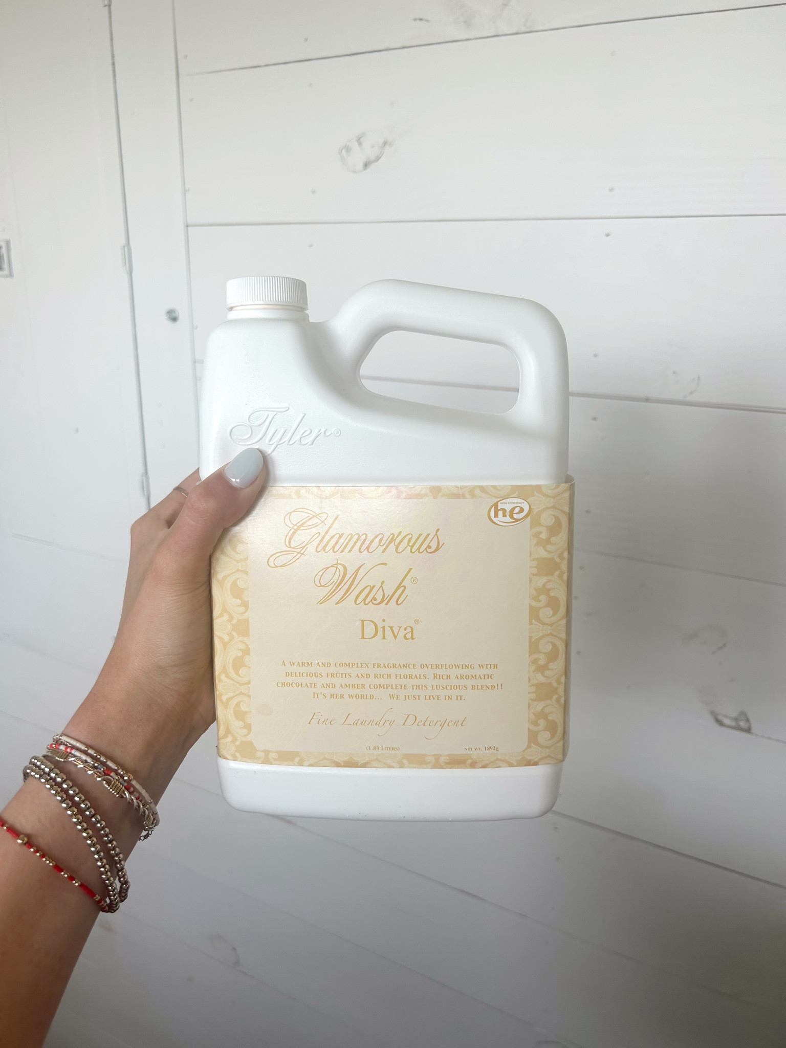 the BEST detergent!! makes your clothes smell so good and last so long!!

#LTKFindsUnder100 #LTKFamily #LTKHome