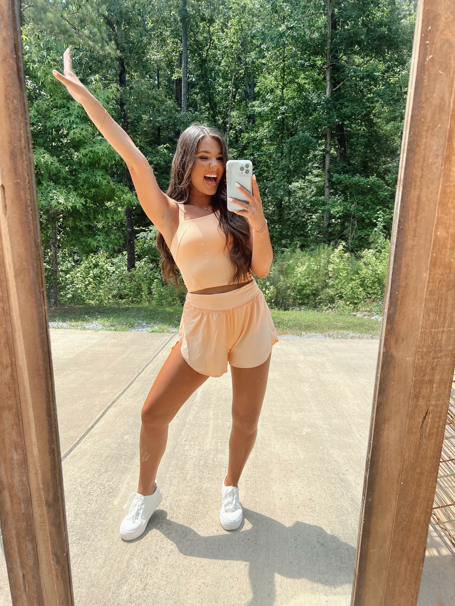 🚨NEW LULU COLOR🚨 
Wearing a size 6 in top + bottom ✨


#LTKstyletip #LTKFind #LTKfit