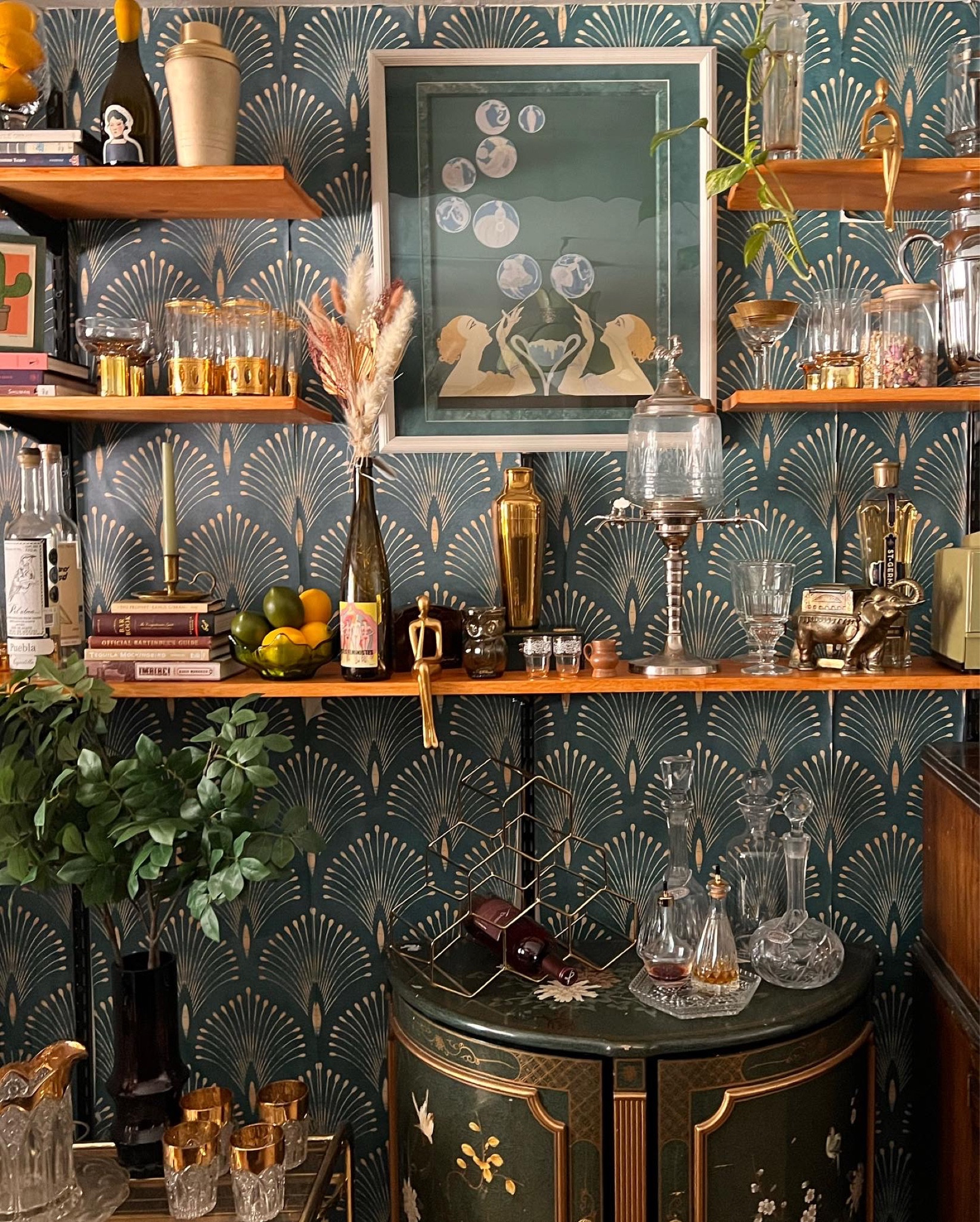 My home bar set up!


#LTKunder100 #LTKhome #LTKFind