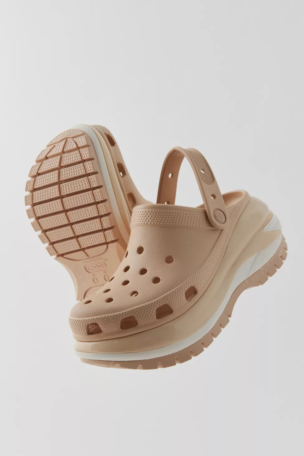 Crocs Mega Crush Clog | Urban Outfitters (US and RoW)