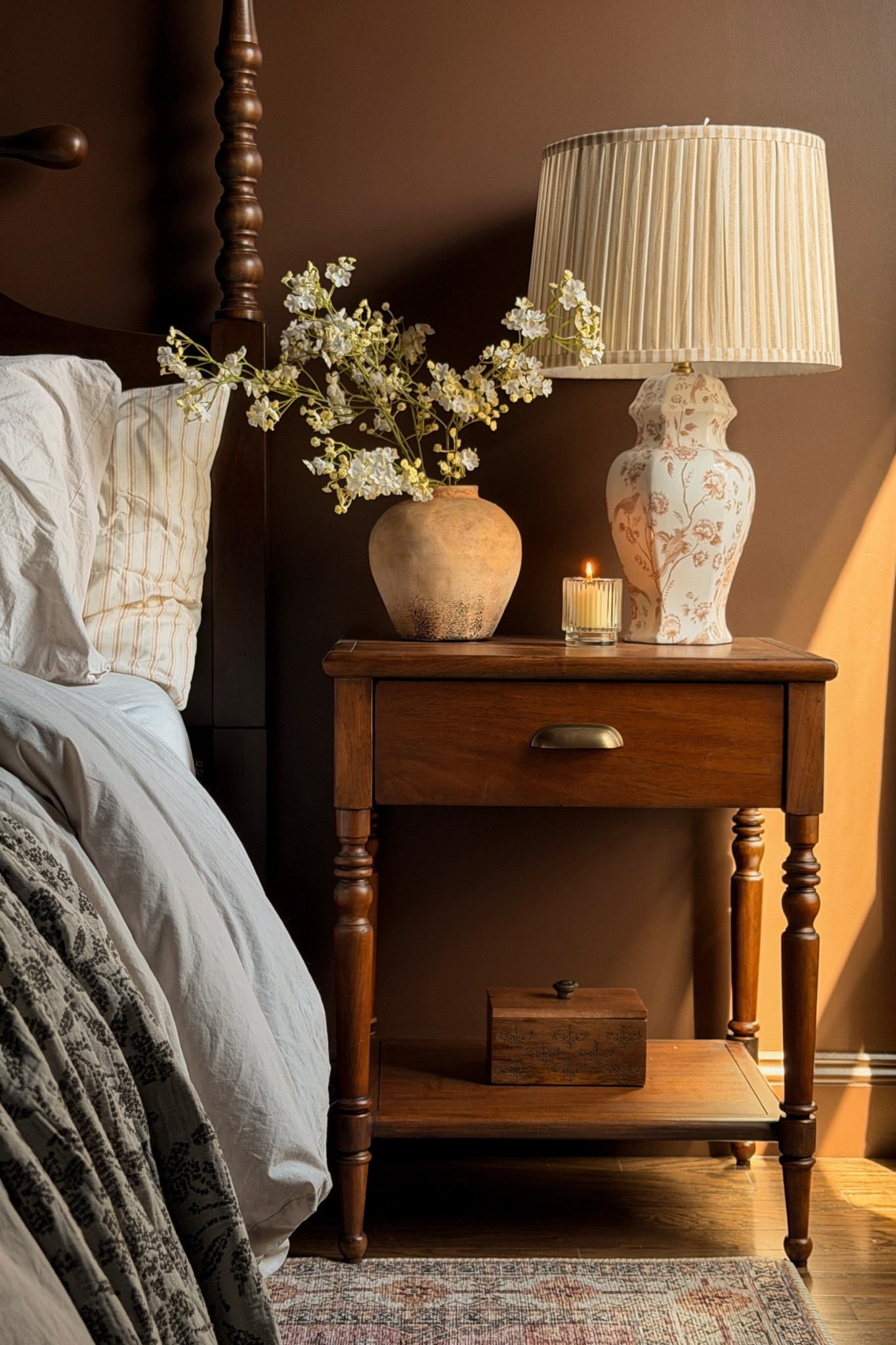 Moody bedroom vibes ⚡️

#moodybedroom #darkacademia #darkacademiabedroom #darkacademiaaesthetic #bedroomdecor #homedecor #interiordesign #bedroominspo #homestyle #nightstand #nightstanddecor #nightstandstyling

#LTKOver40 #LTKHome