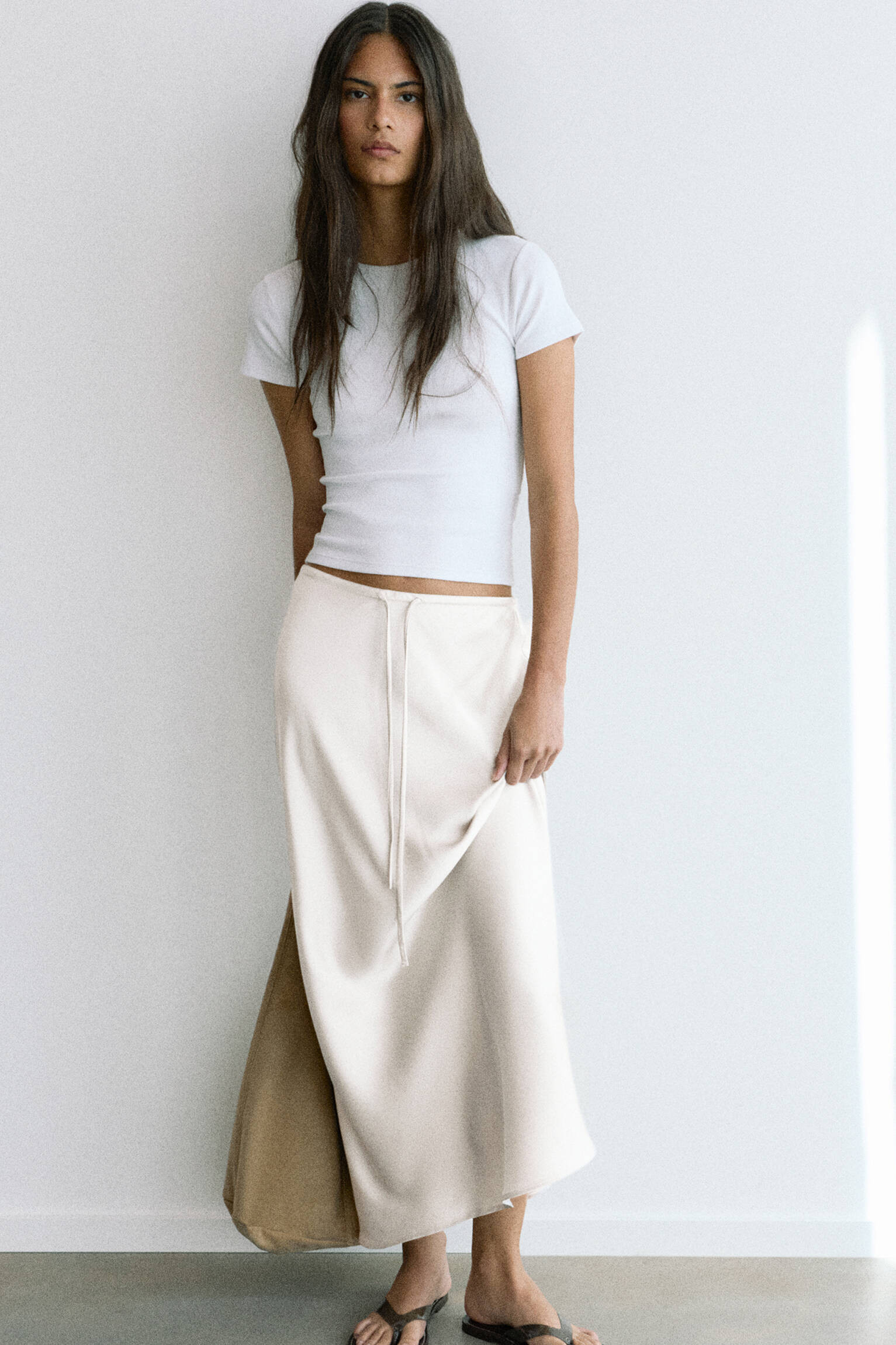 Satin midi skirt - Pull&Bear United Kingdom | PULL and BEAR UK