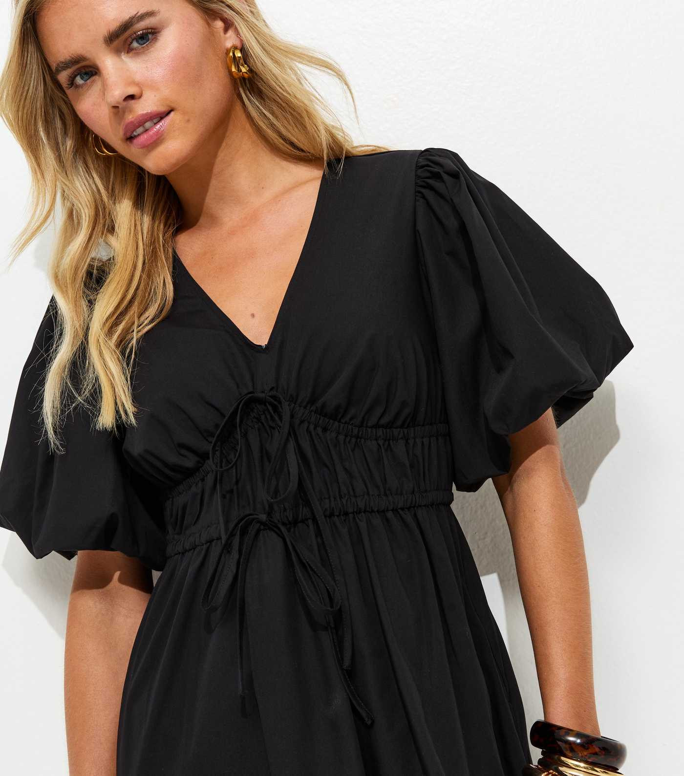 Petite Black Puff Sleeve Midi Dress | New Look | New Look (UK)