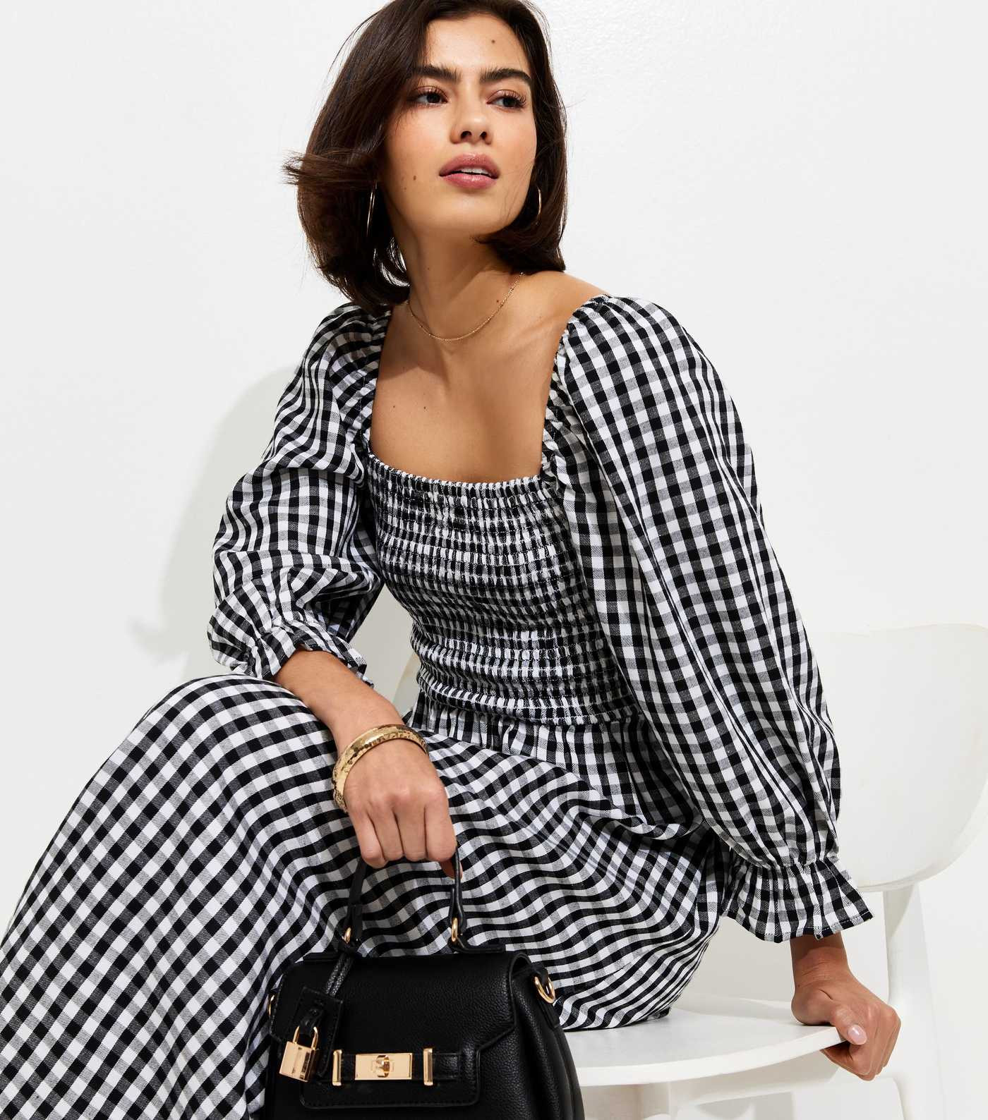 Black Gingham Shirred Cropped Puff Sleeve Midi Dress | New Look | New Look (UK)