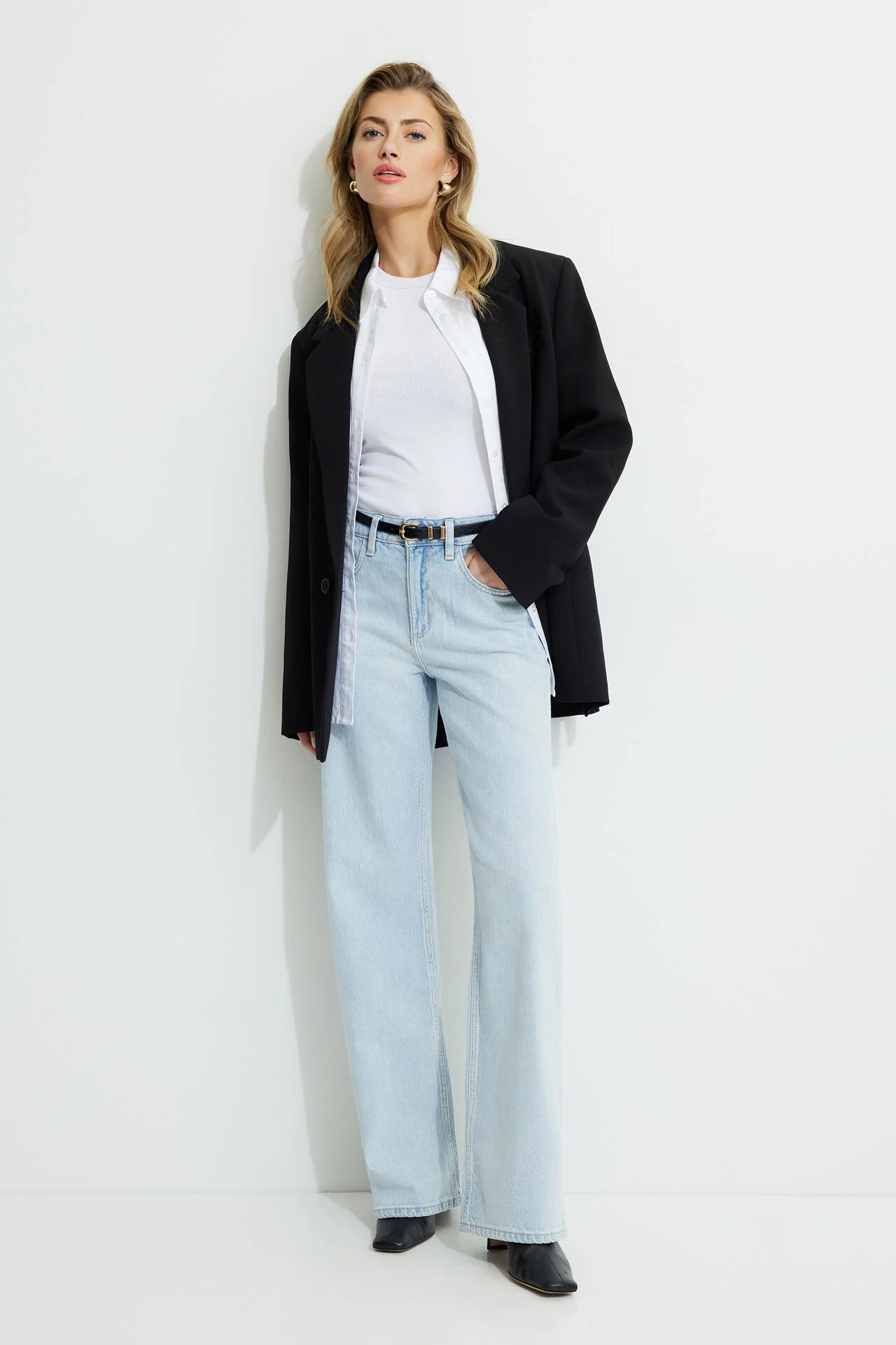 Heidi High Rise Wide Leg Jeans | Dynamite Clothing