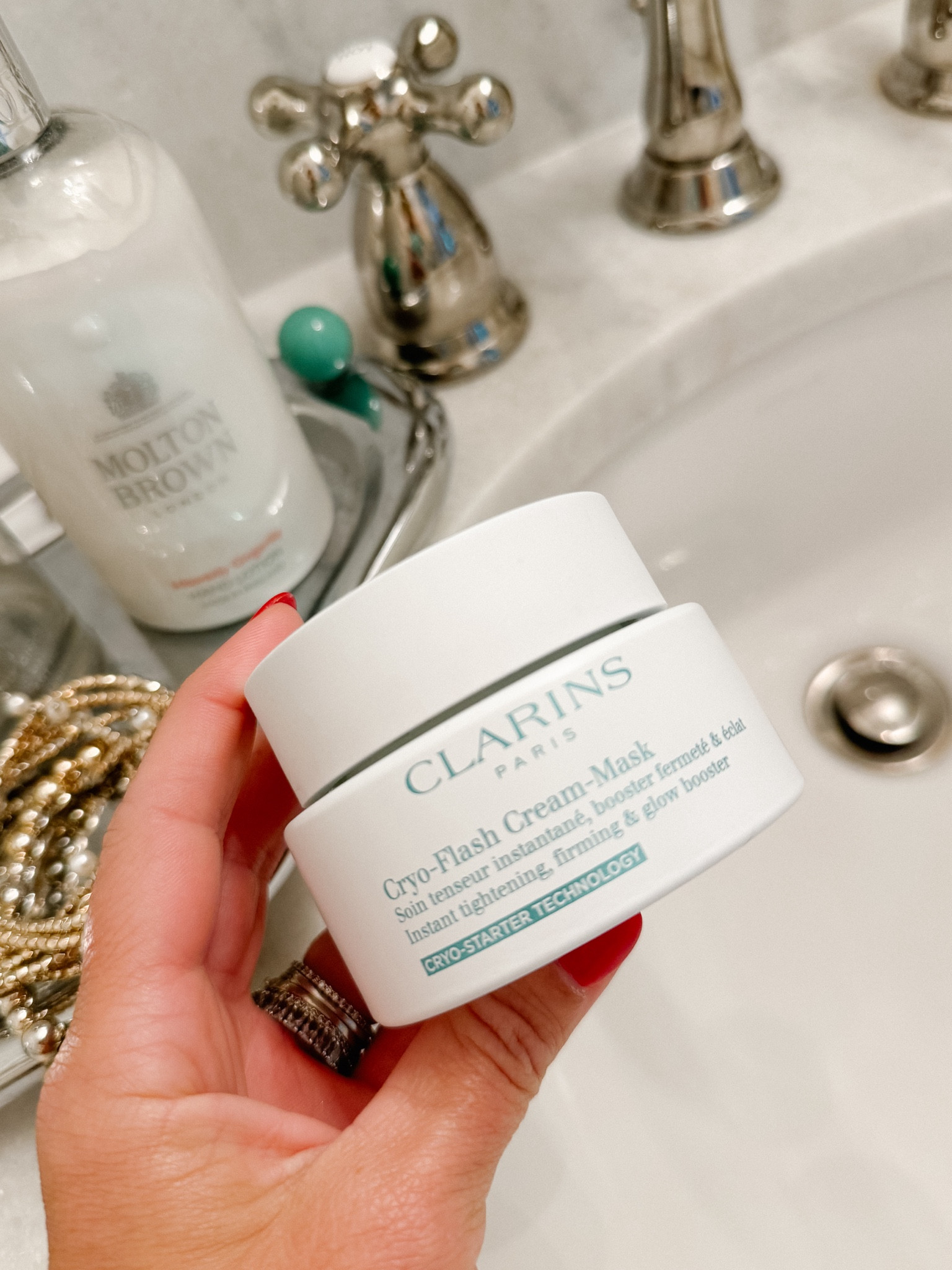 50% off the Clarins Cryo Flash Mask today only at @ultabeauty! #UltaBeauty #AD #Ulta

#LTKFindsUnder50 #LTKBeauty #LTKOver40