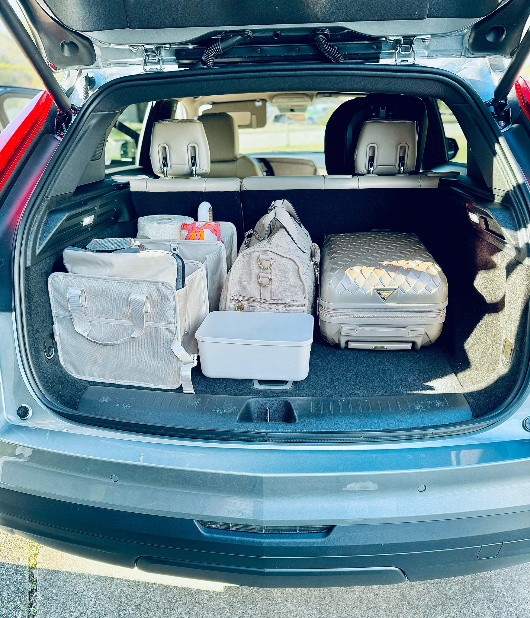 On-the-go essentials to keep in your car 🚗 

#travelessentials #onthego #carnecessities #amazonfinds 

#LTKfindsunder100 #LTKfamily #LTKtravel