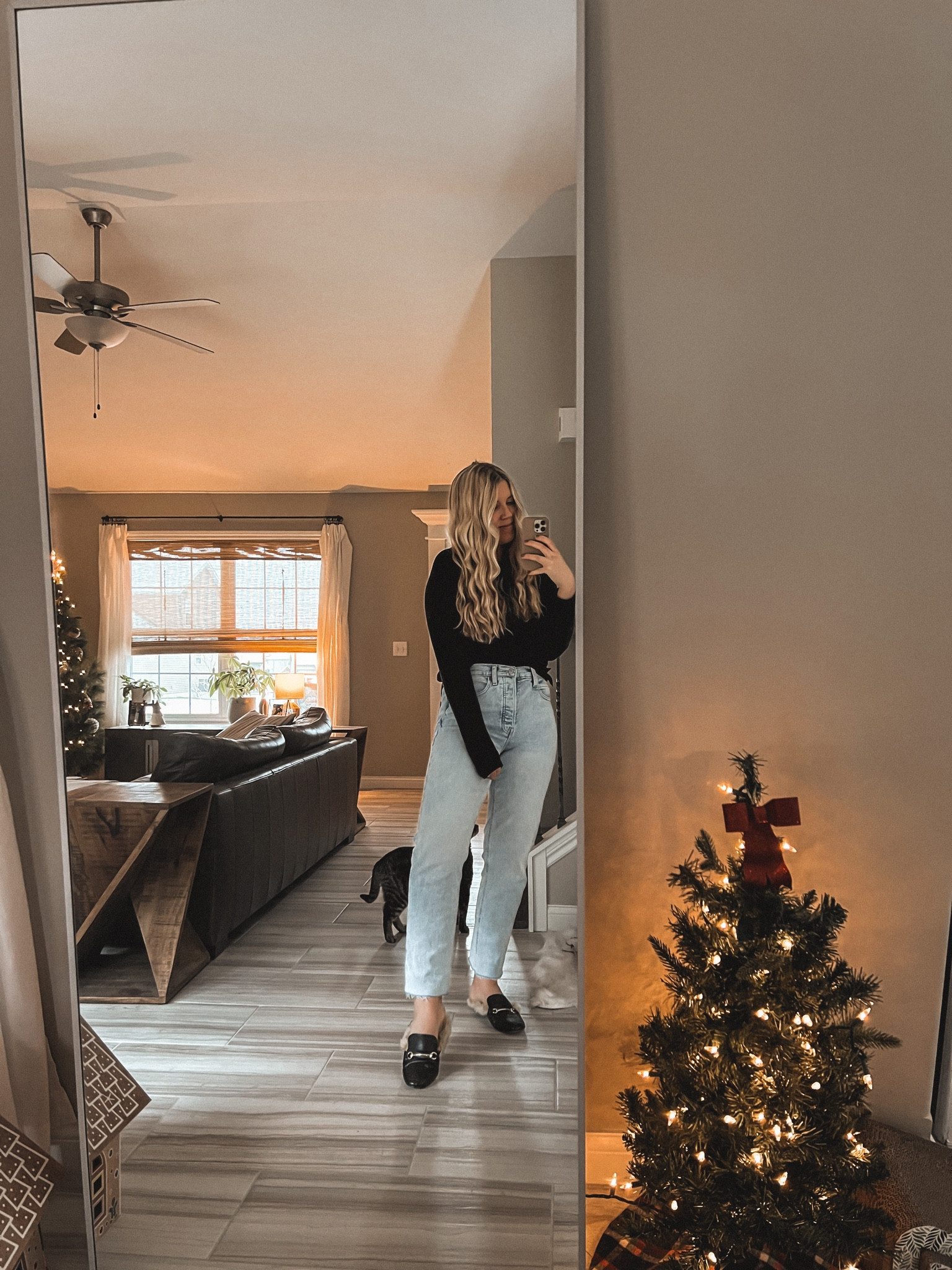 The best high rise jeans 

#LTKstyletip #LTKunder50 #LTKGiftGuide