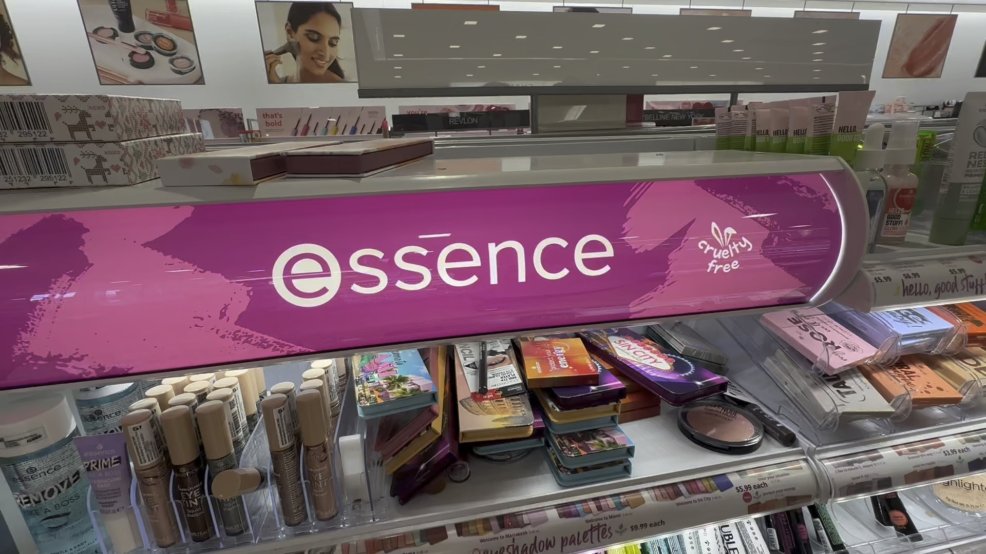 #Ulta must-haves! These are my tried & true makeup tools for effortless everyday looks  

#LTKover40 #LTKbeauty #LTKVideo